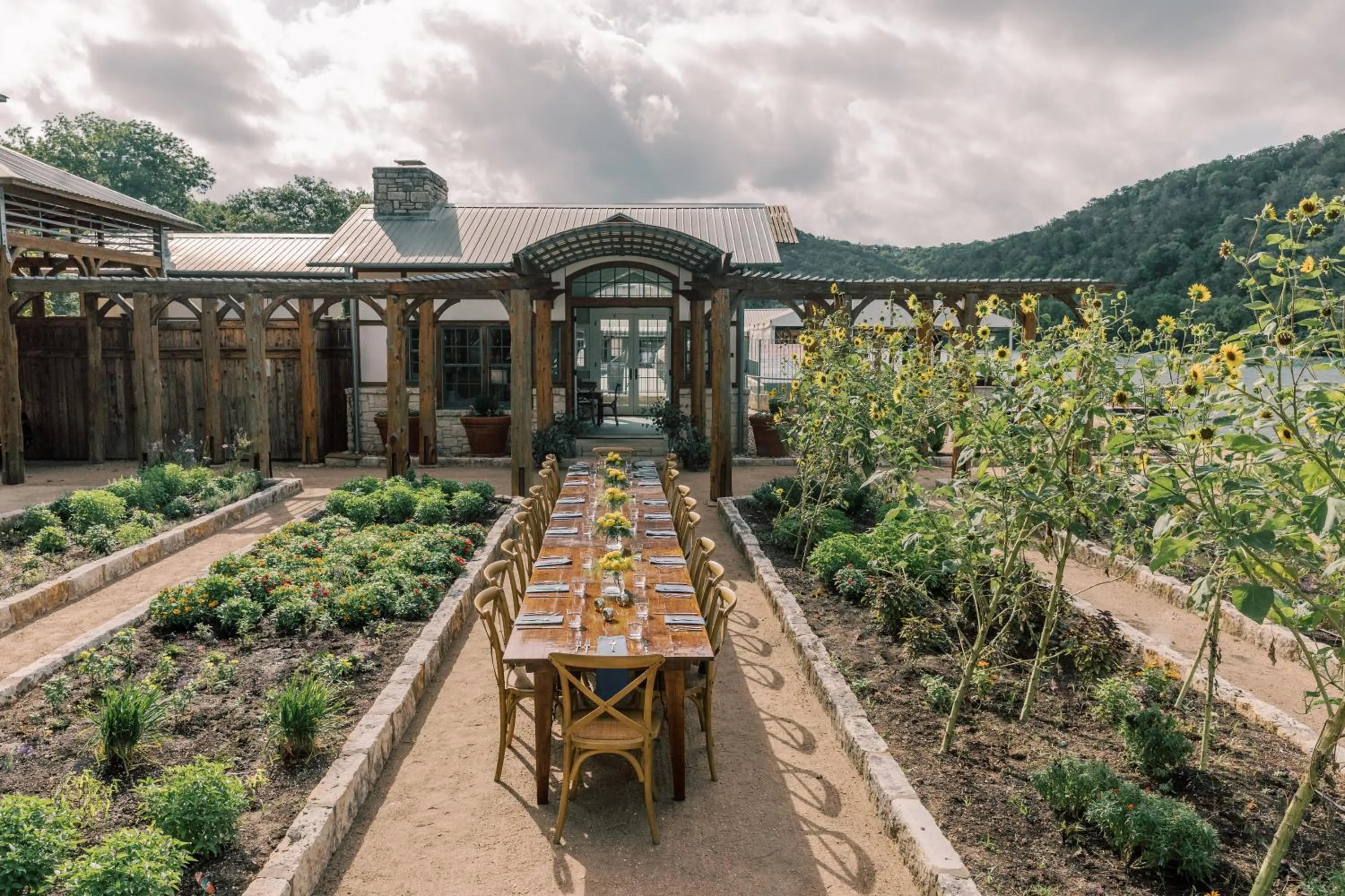 wedding in Lake Austin Spa Resort - All Inclusive