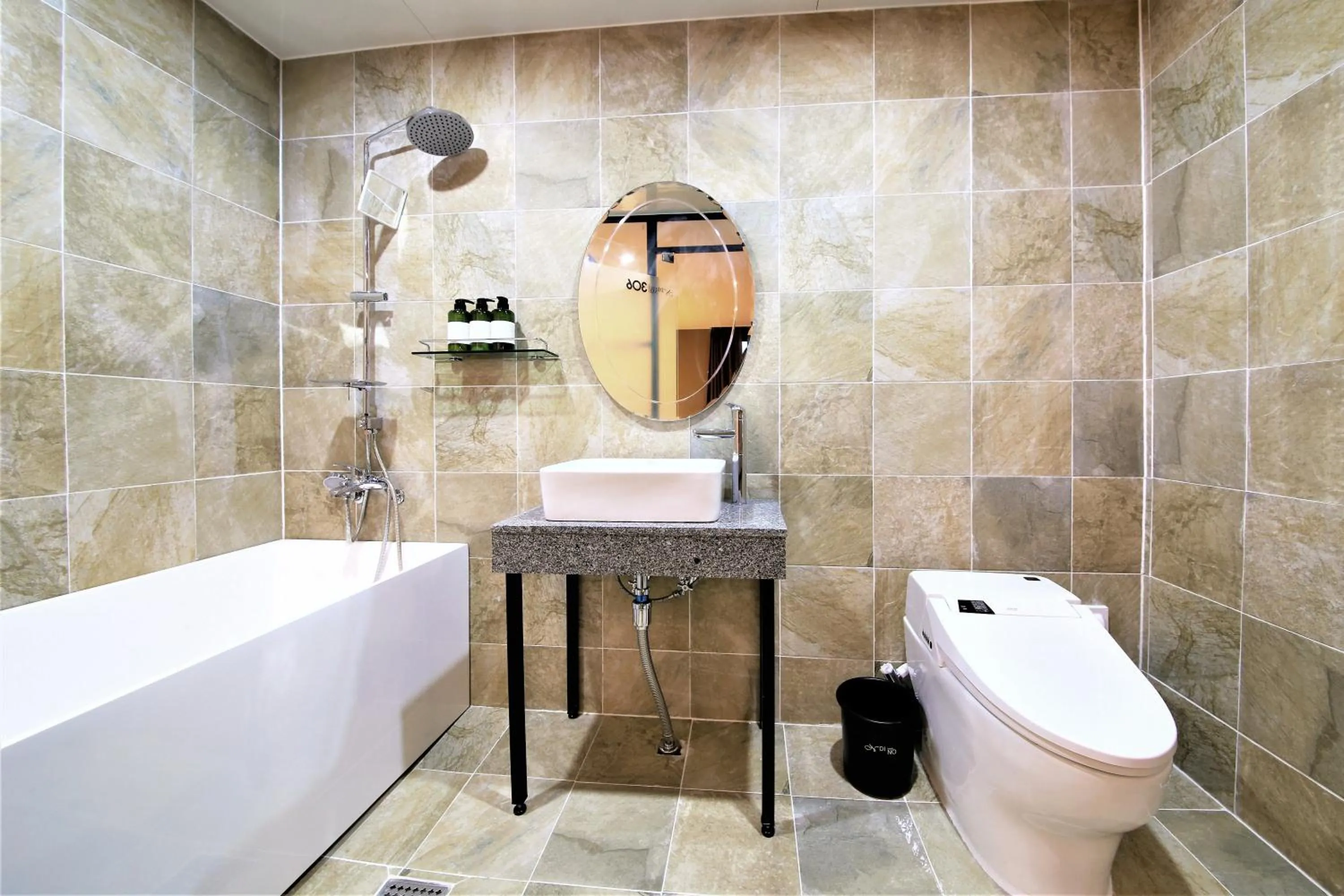 Bathroom in Busan Station Dino Hotel