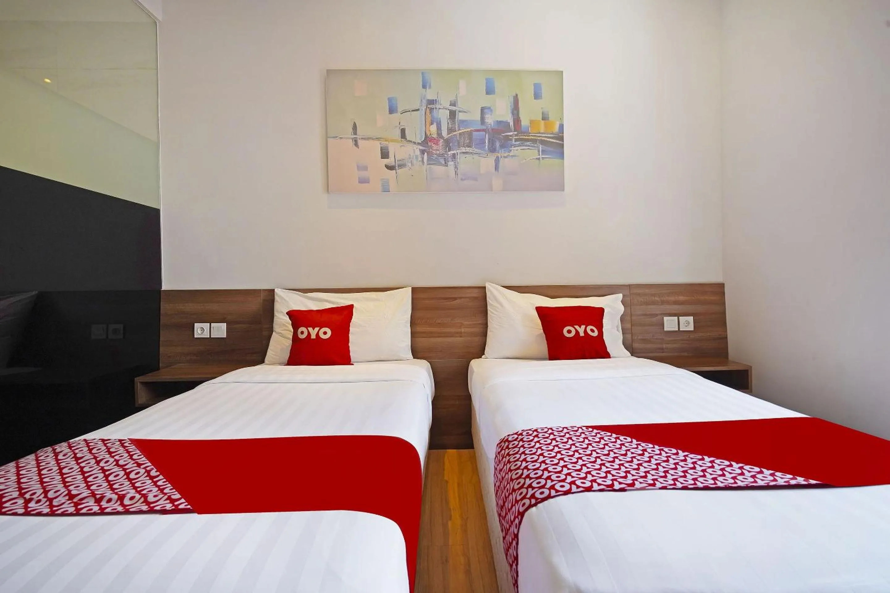 Bedroom, Bed in Collection O Dago Near Taman Hutan Raya Formerly Regia Dago