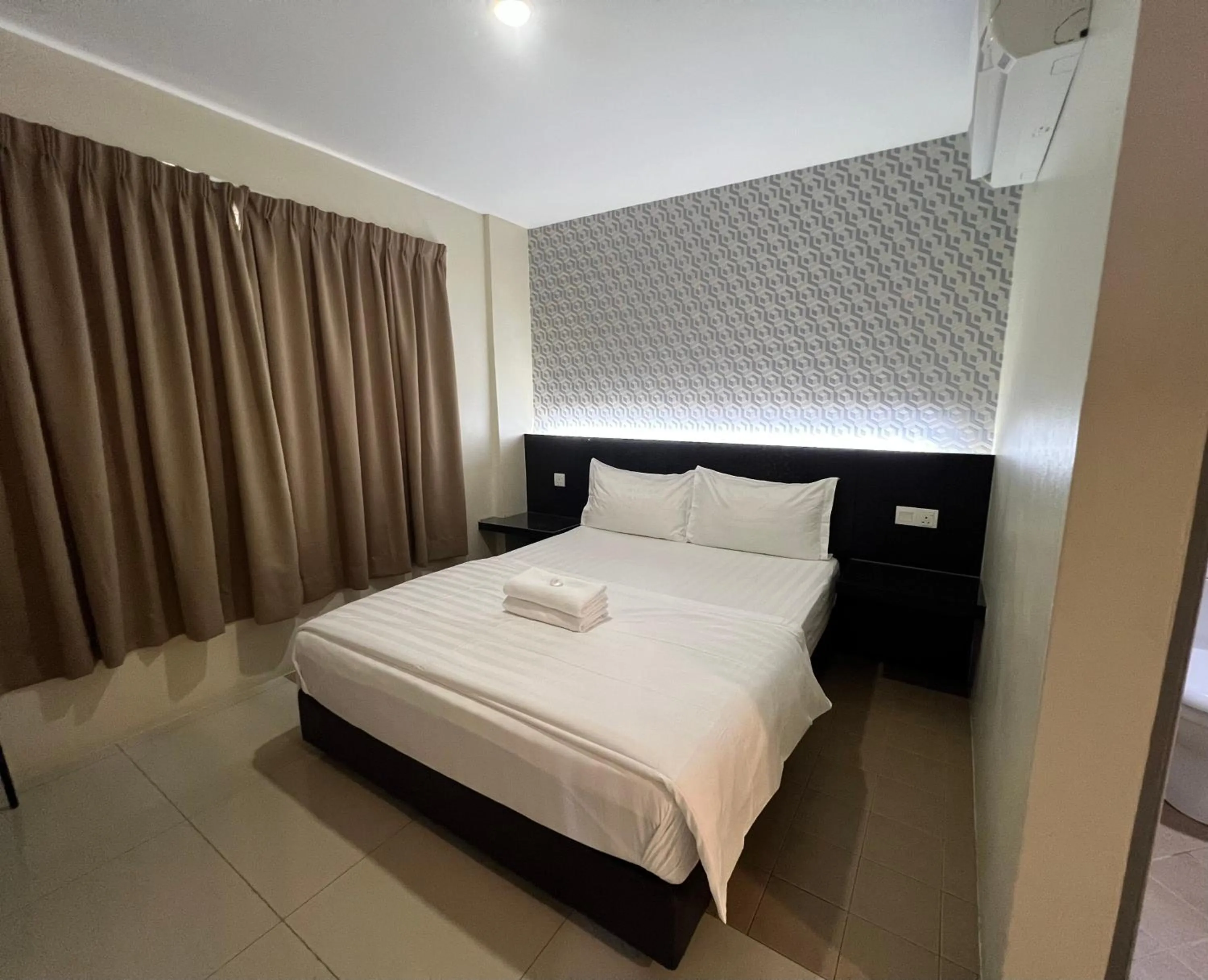 Bed in Pekan Auto City Budget Hotel