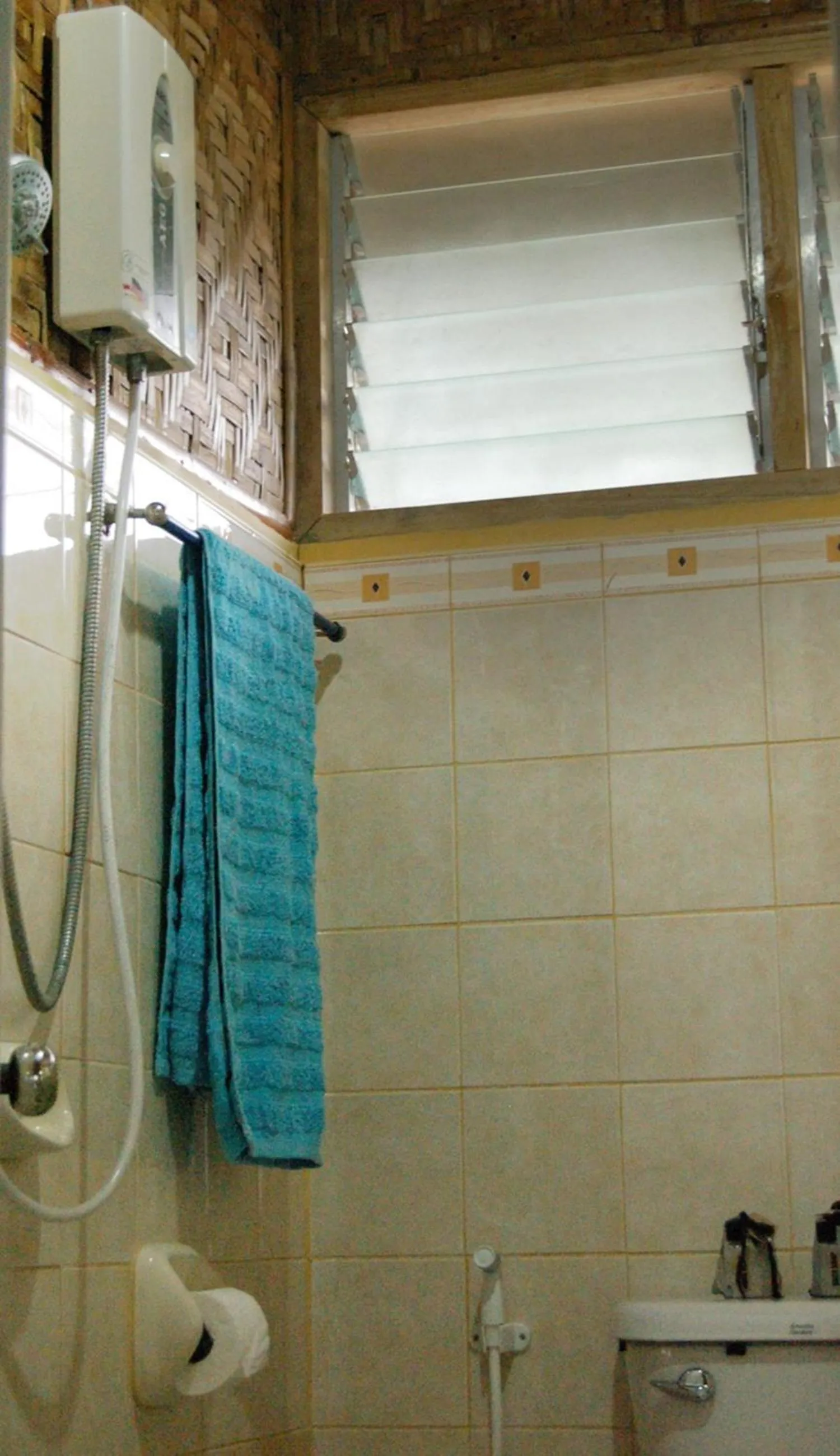 Shower in Island Tiki Paradise Resort