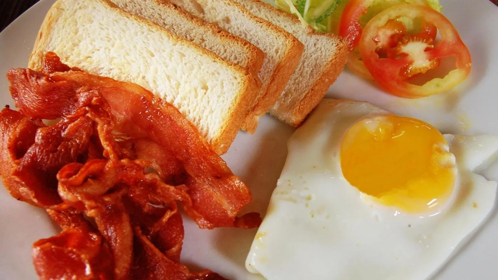 Restaurant/places to eat in Island Tiki Paradise Resort