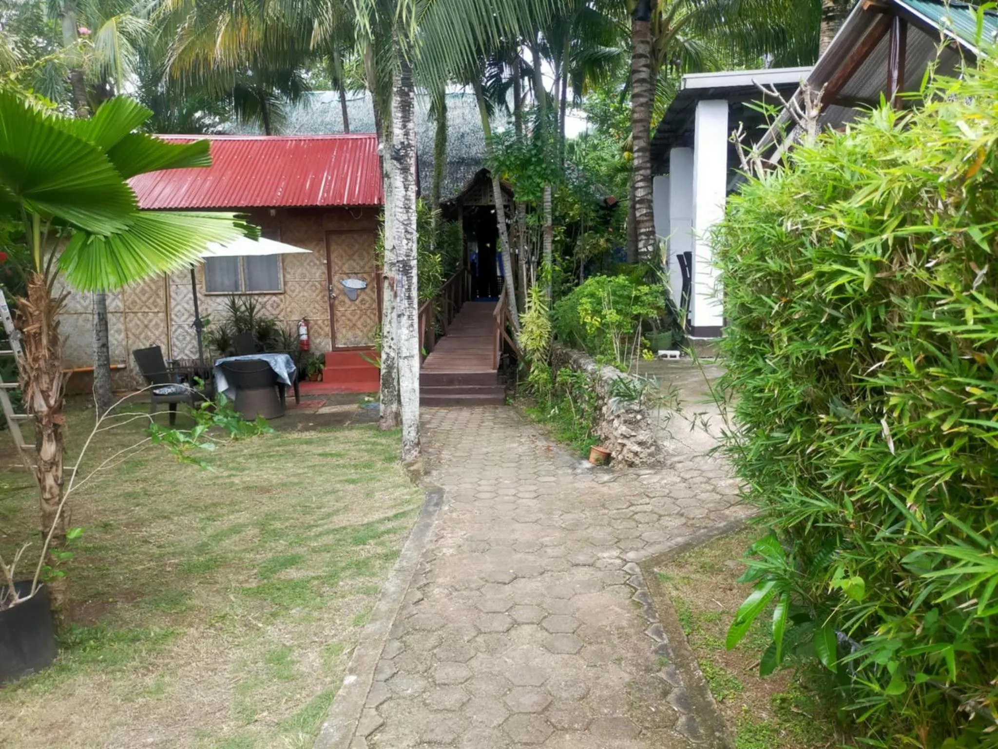 Property building in Island Tiki Paradise Resort