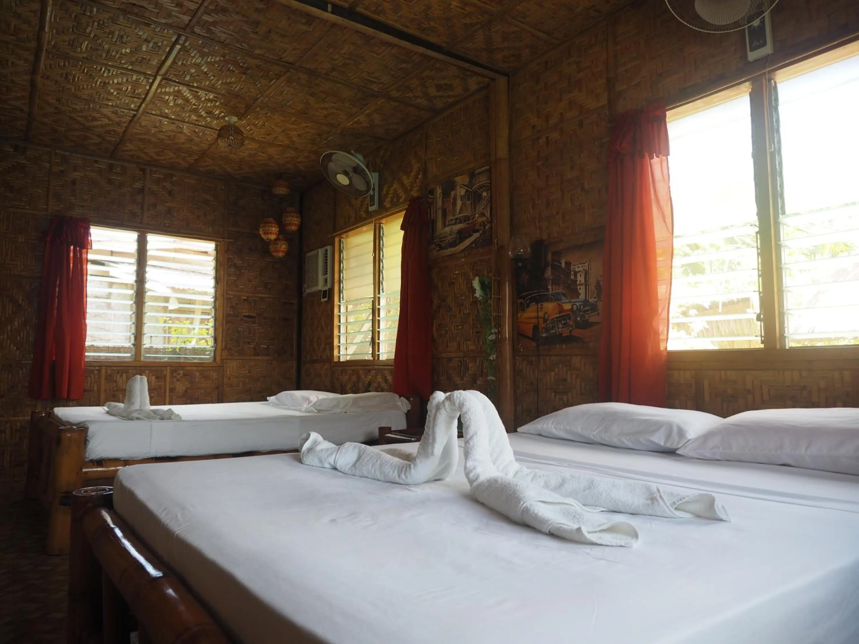 Decorative detail, Bed in Island Tiki Paradise Resort