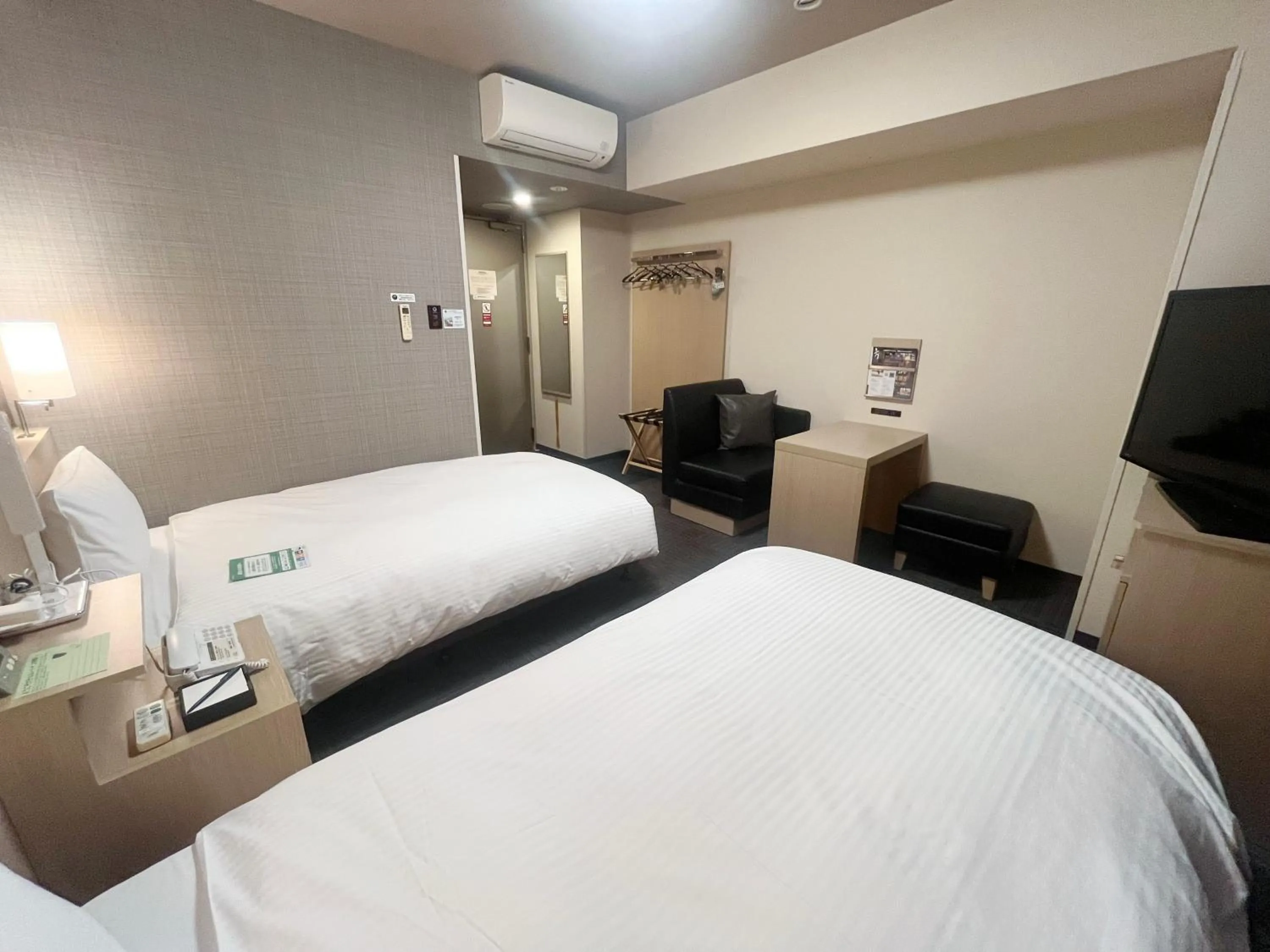 Photo of the whole room, Bed in ​Hotel Route-Inn Ube​