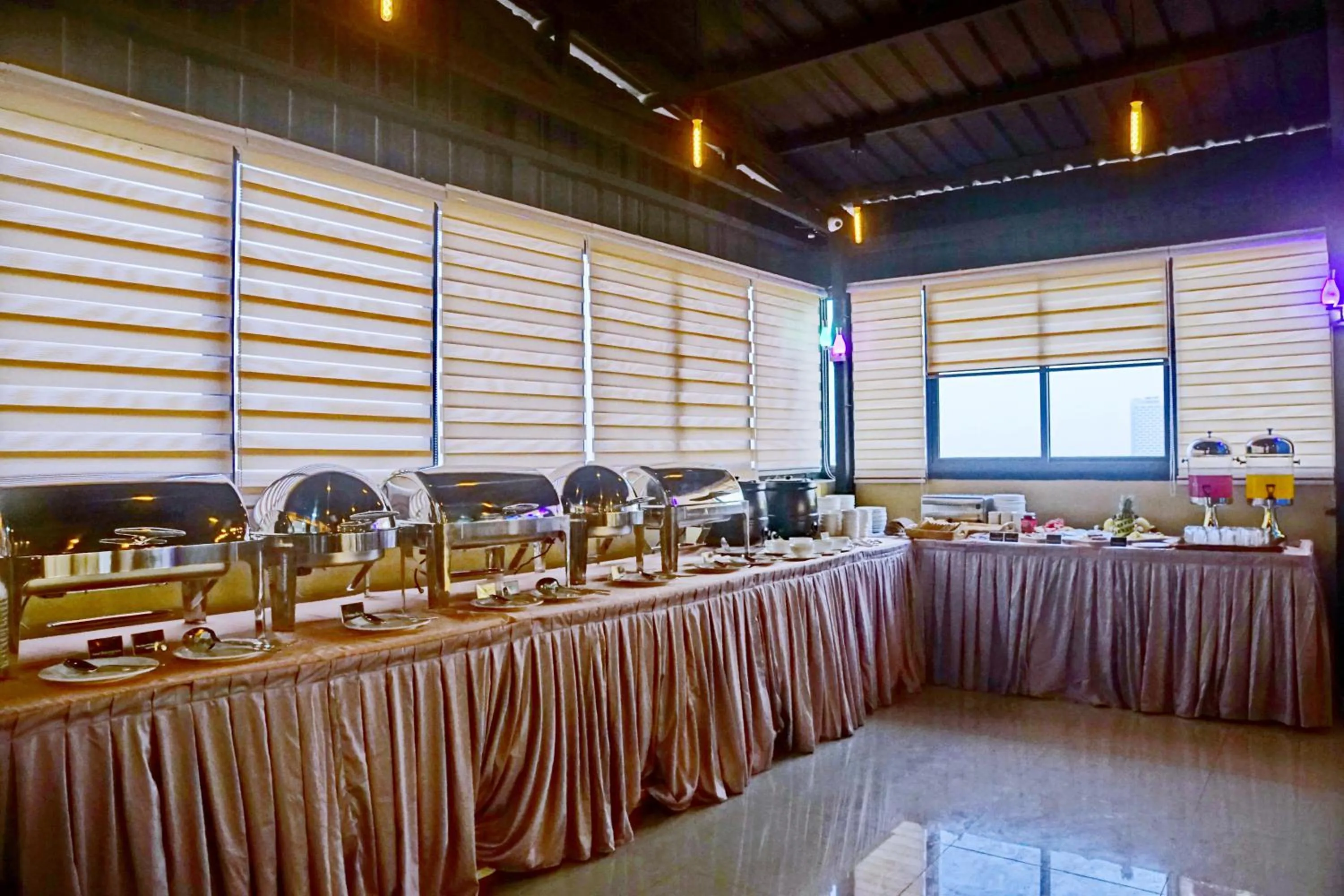 Coffee/tea facilities in The Hotel Nova