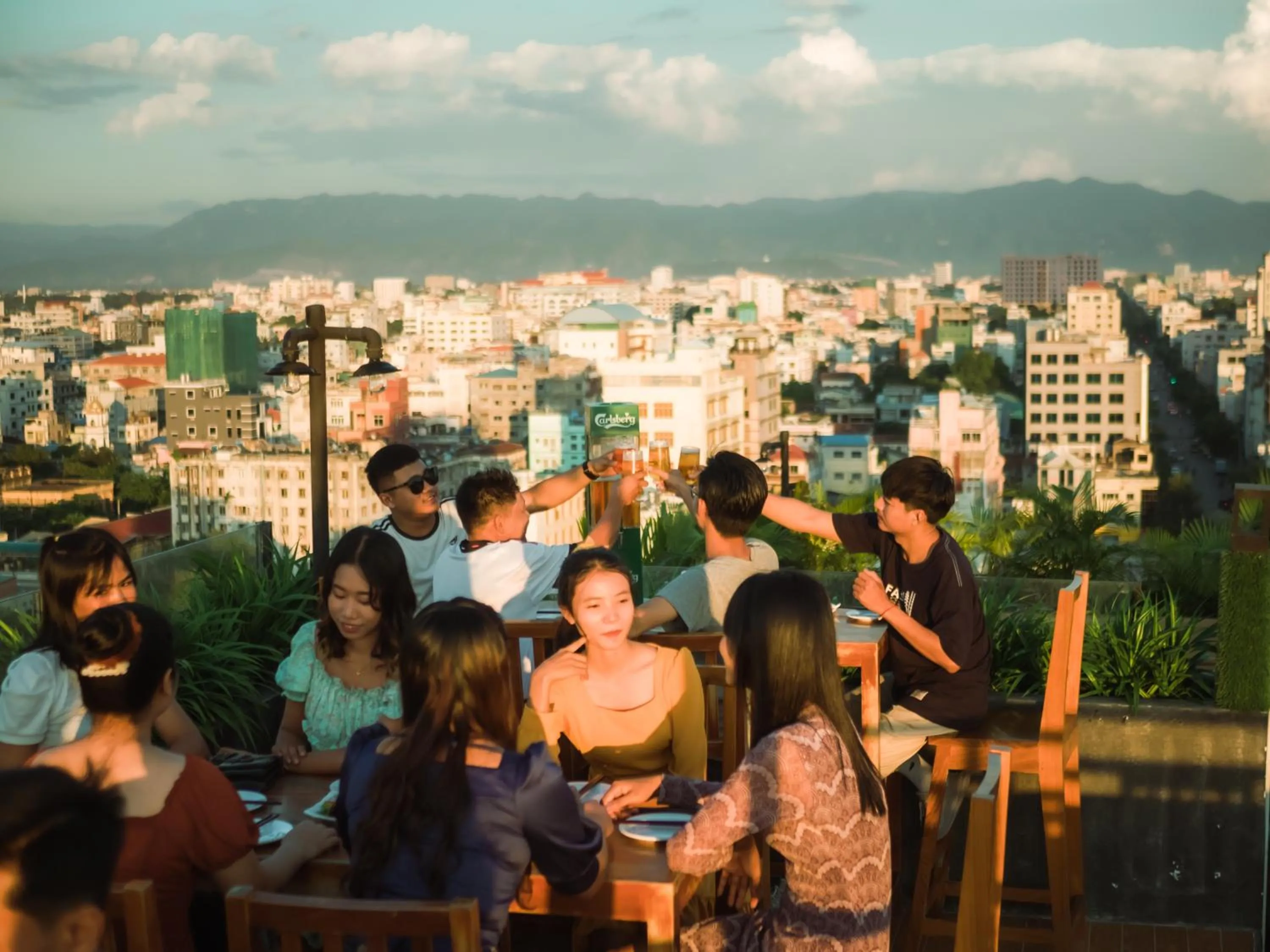 Restaurant/places to eat in The Hotel Nova