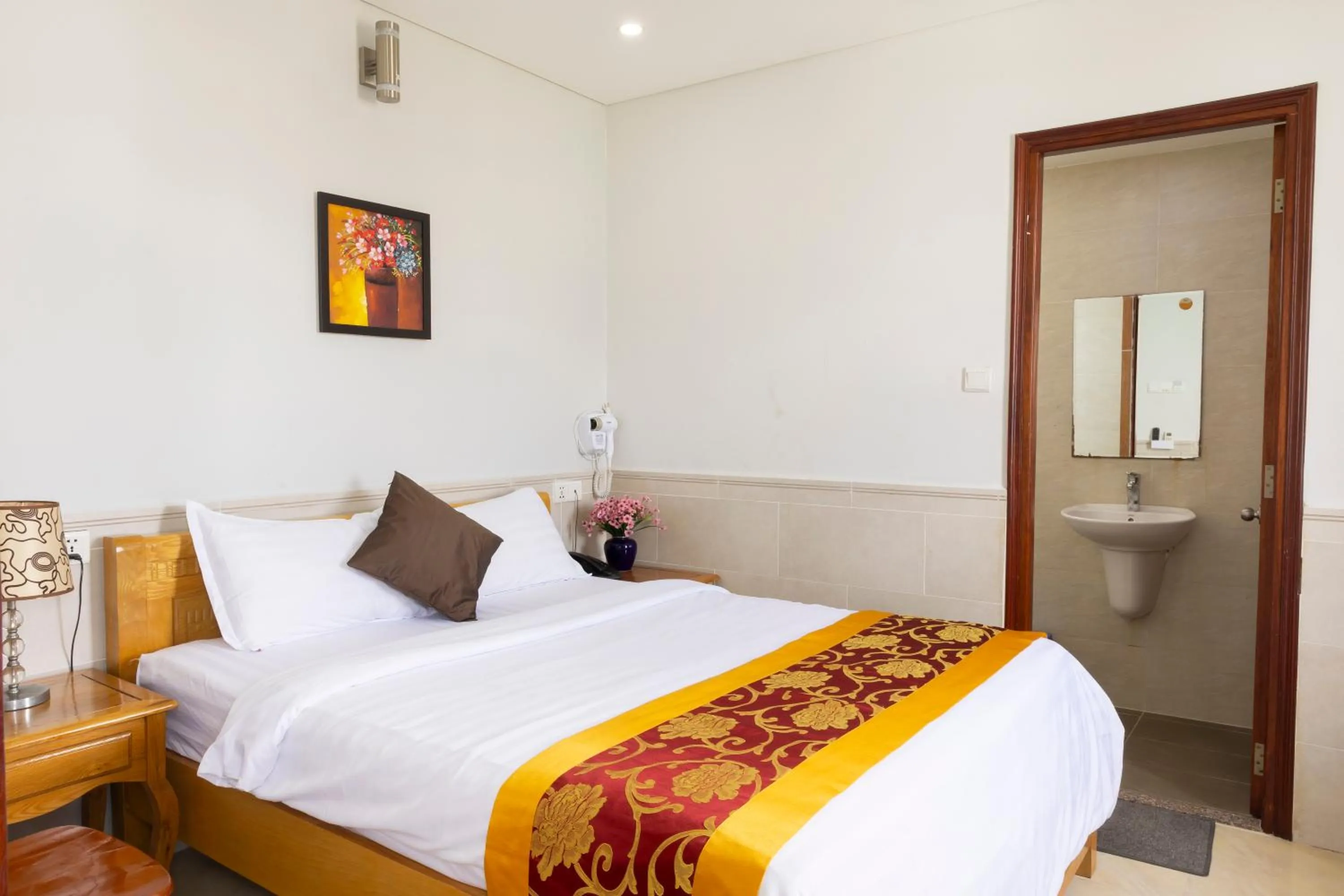 Bed in Hoang Anh Star Boutique Hotel