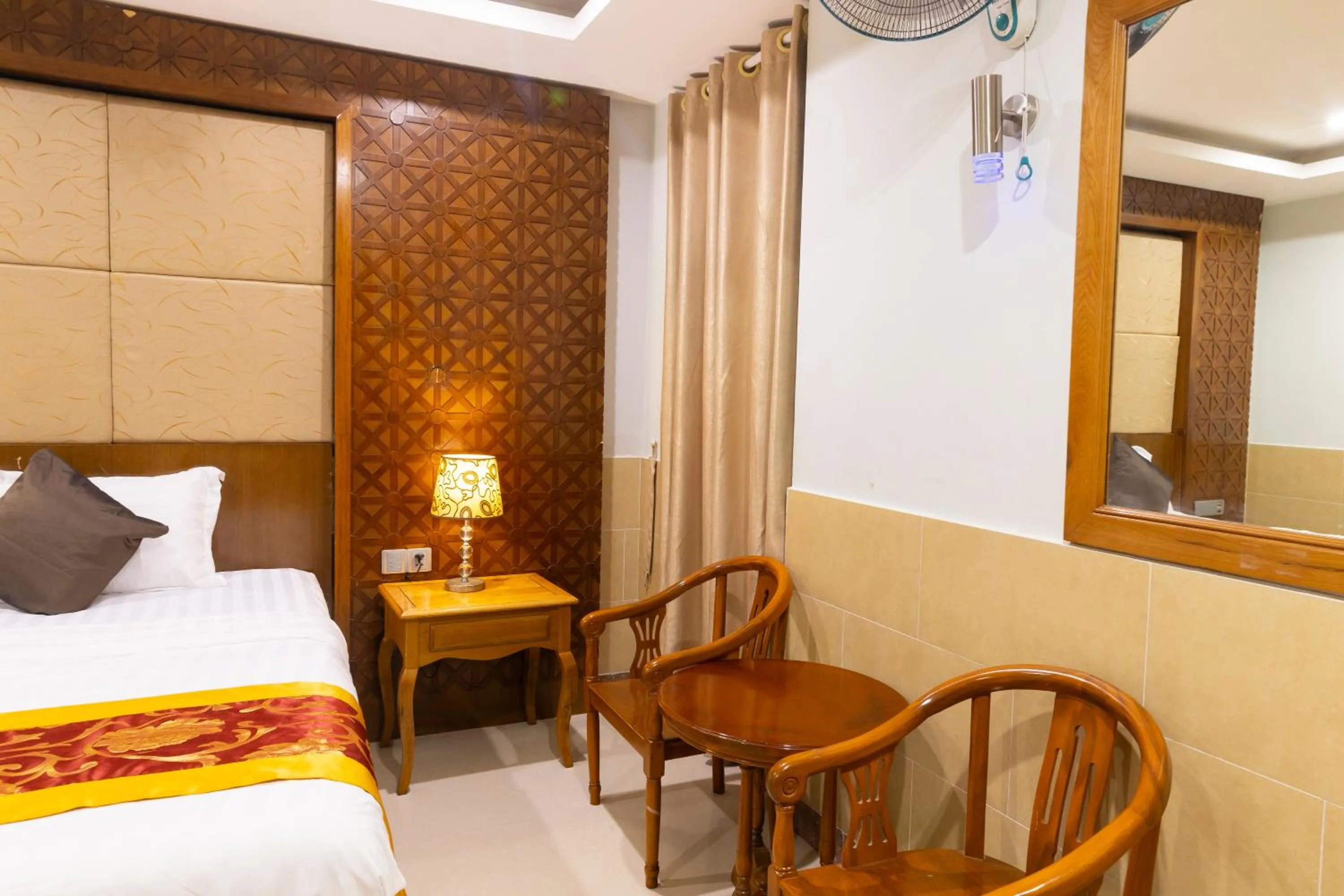 Bed in Hoang Anh Star Boutique Hotel