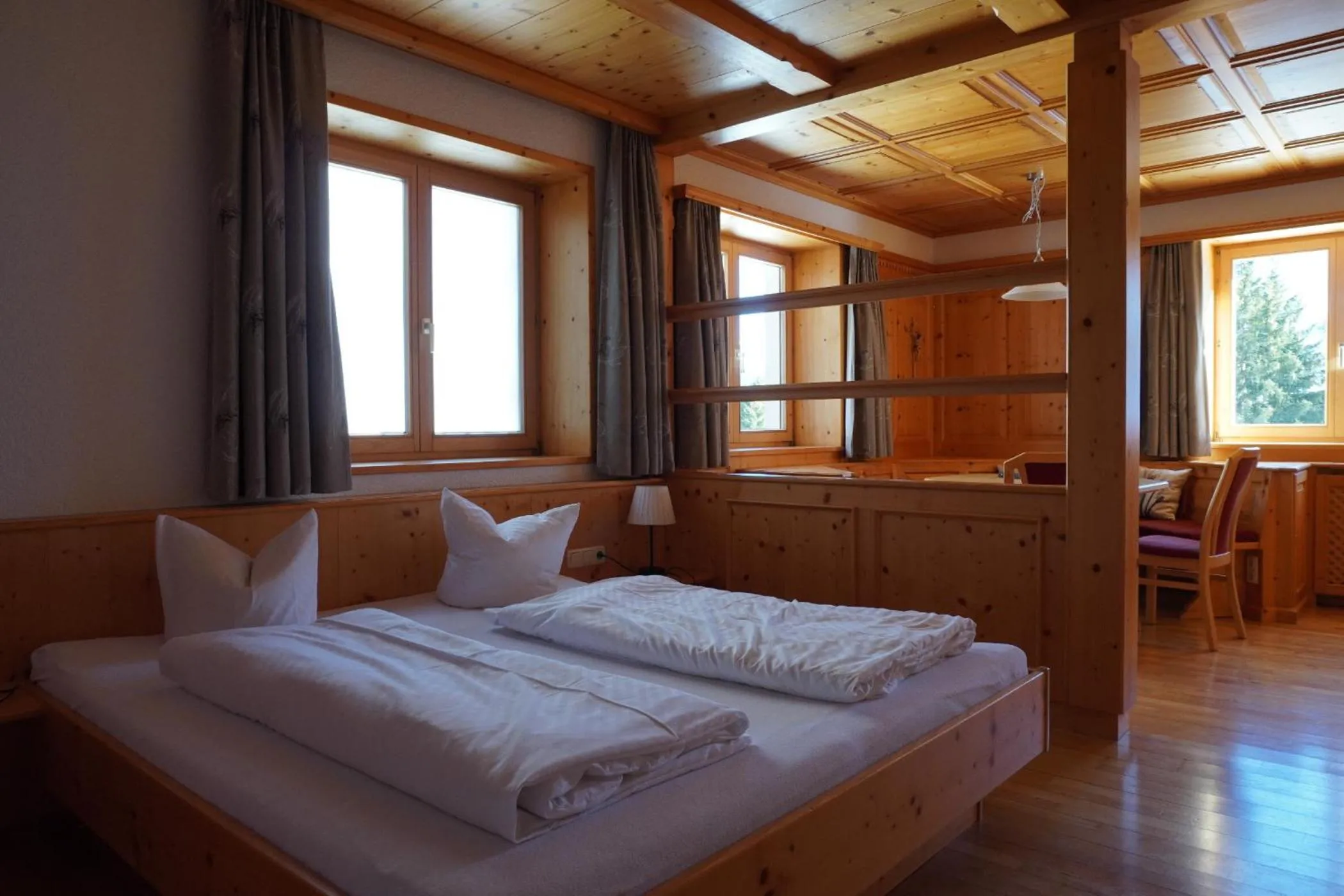 Bedroom, Bed in Pension Edelweiss
