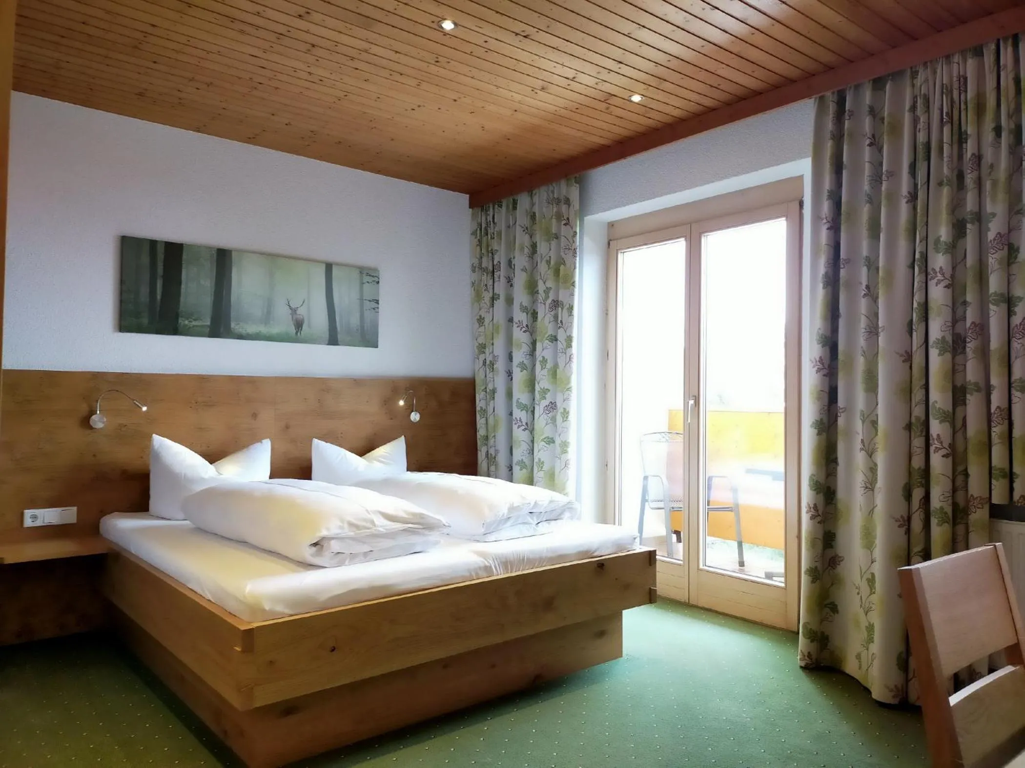 Bedroom, Bed in Pension Edelweiss