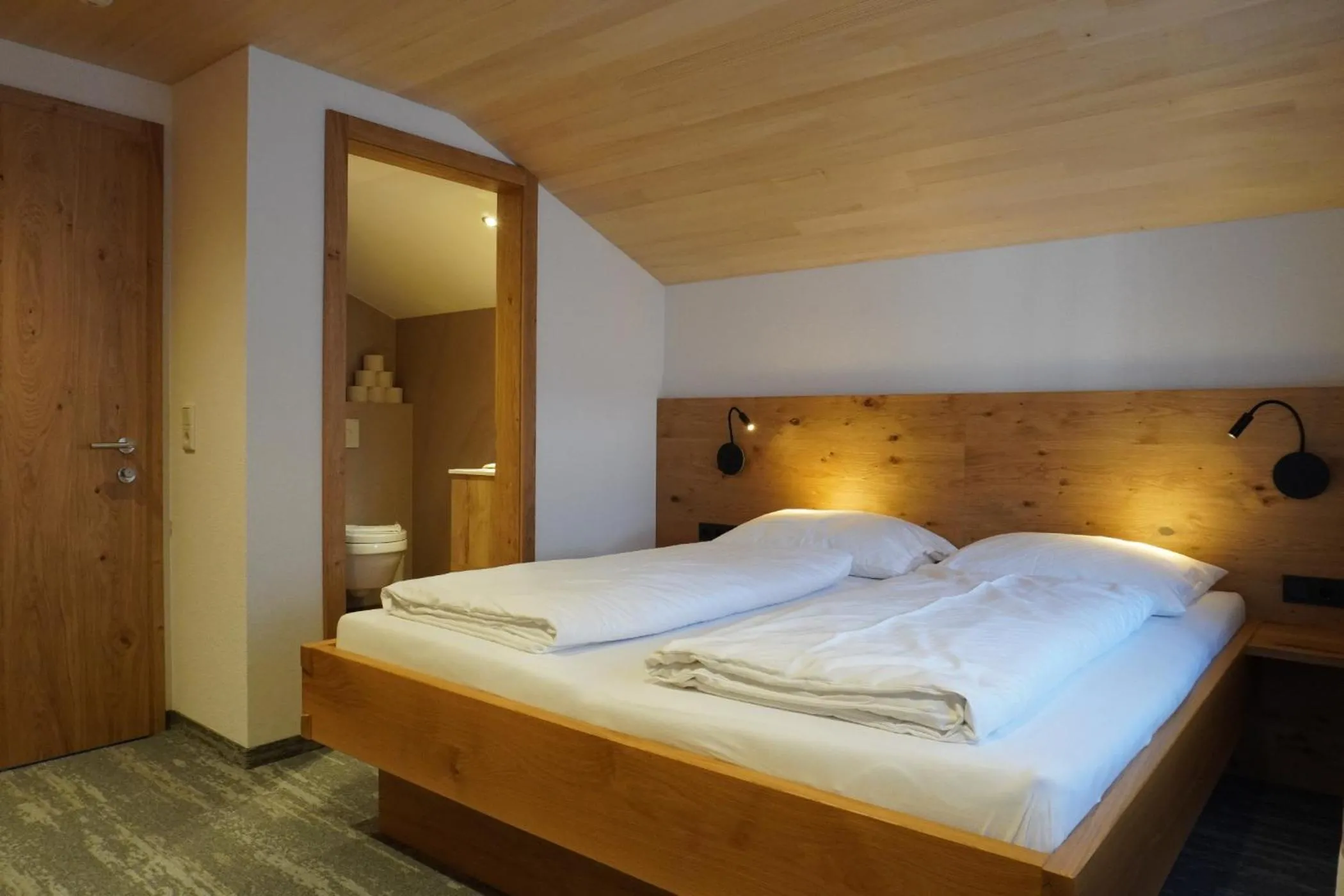 Bedroom, Bed in Pension Edelweiss