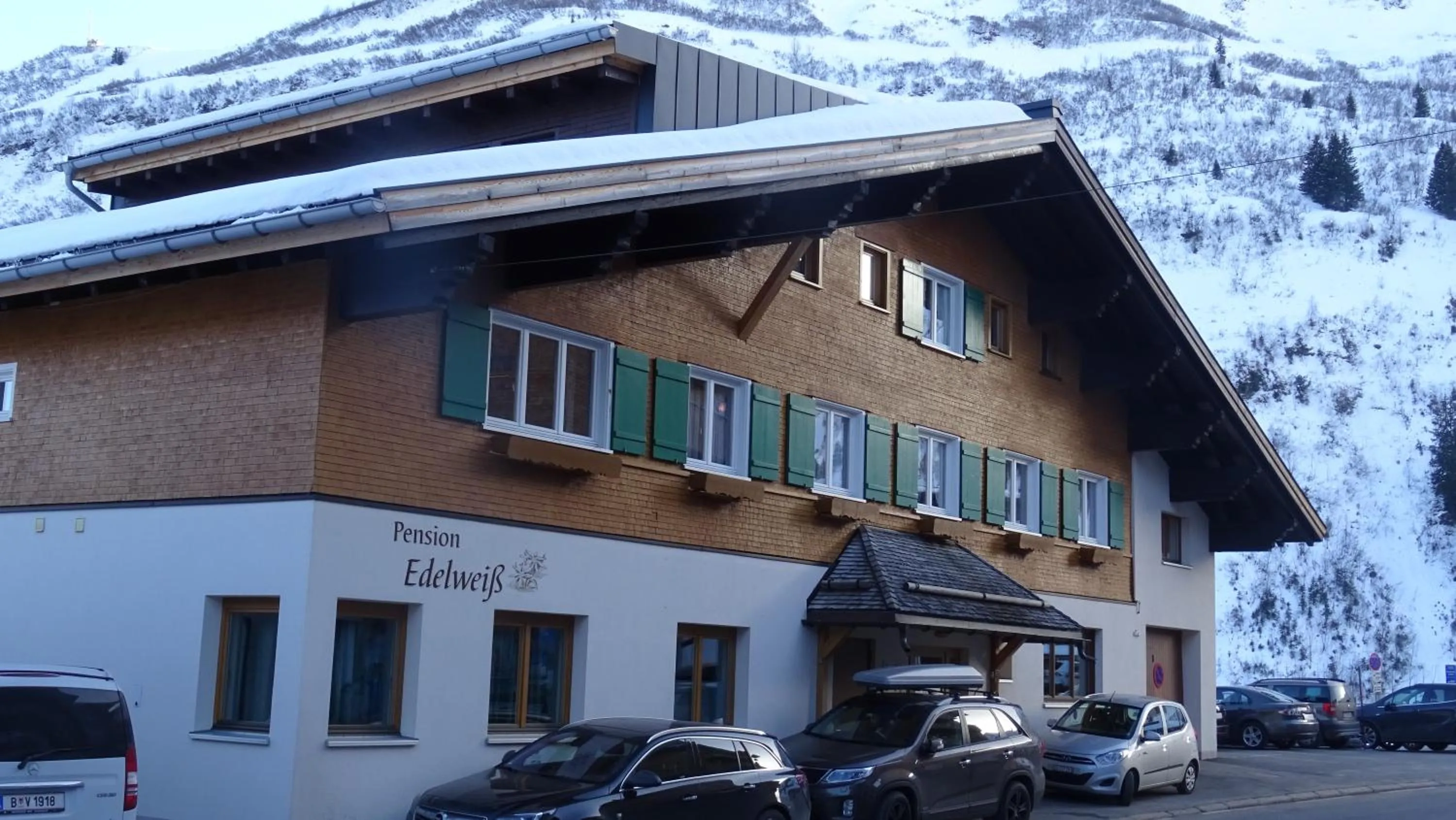 Facade/entrance in Pension Edelweiss