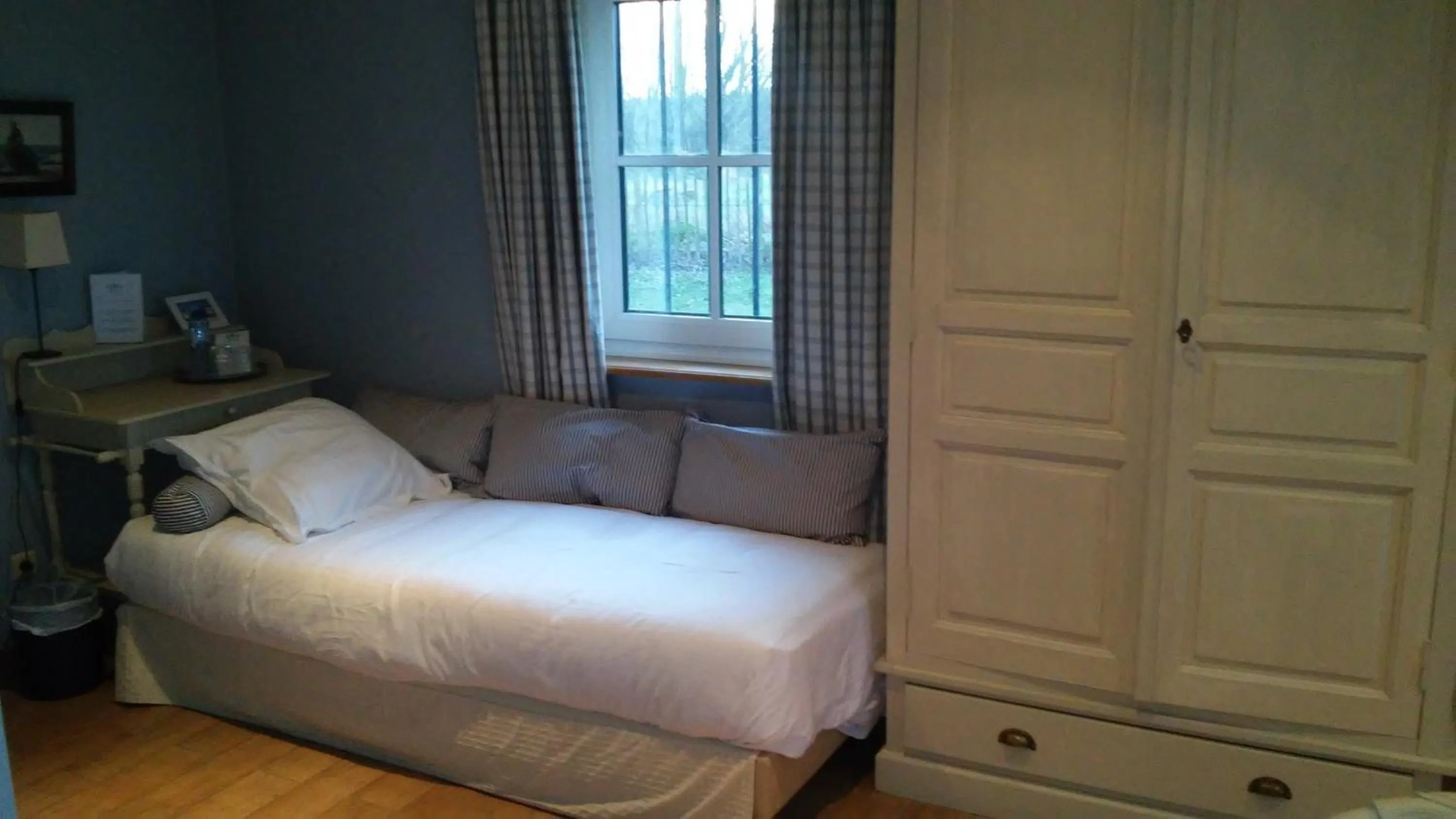 Day, Bed in Hostellerie au Coeur du Spinois