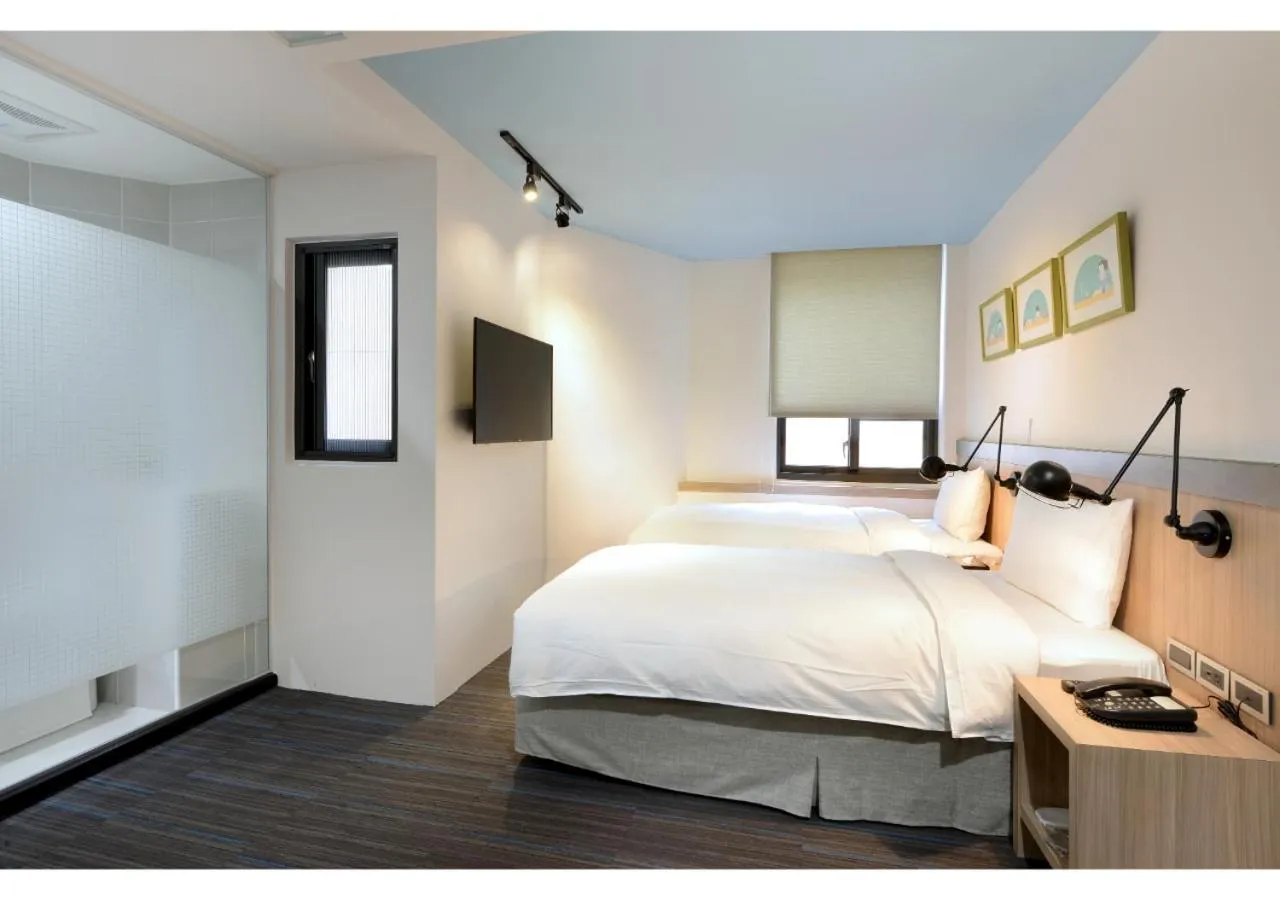 On site, Bed in Hommie Inn