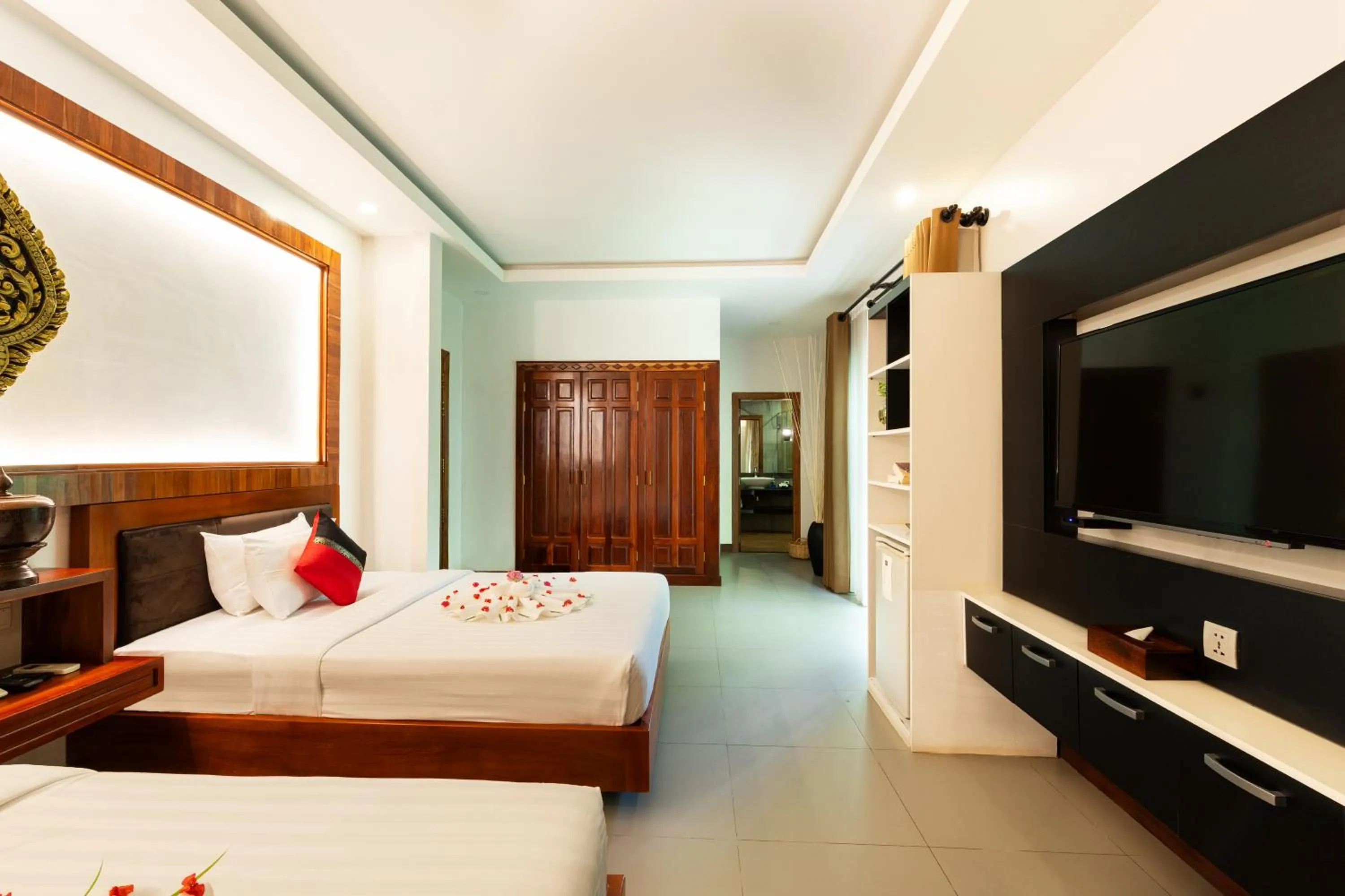 TV and multimedia, Bed in Peak Elite Boutique