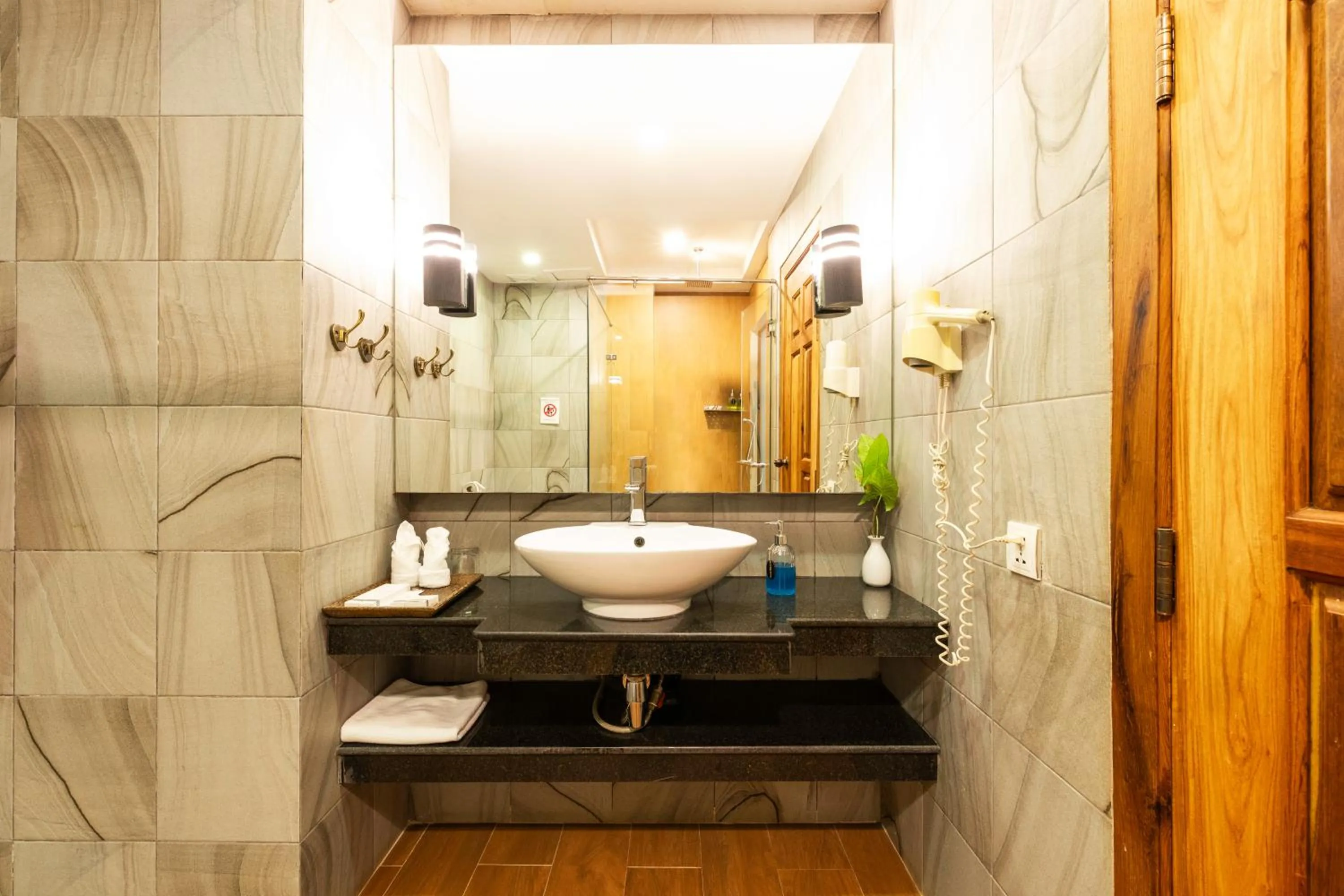 Shower in Peak Elite Boutique