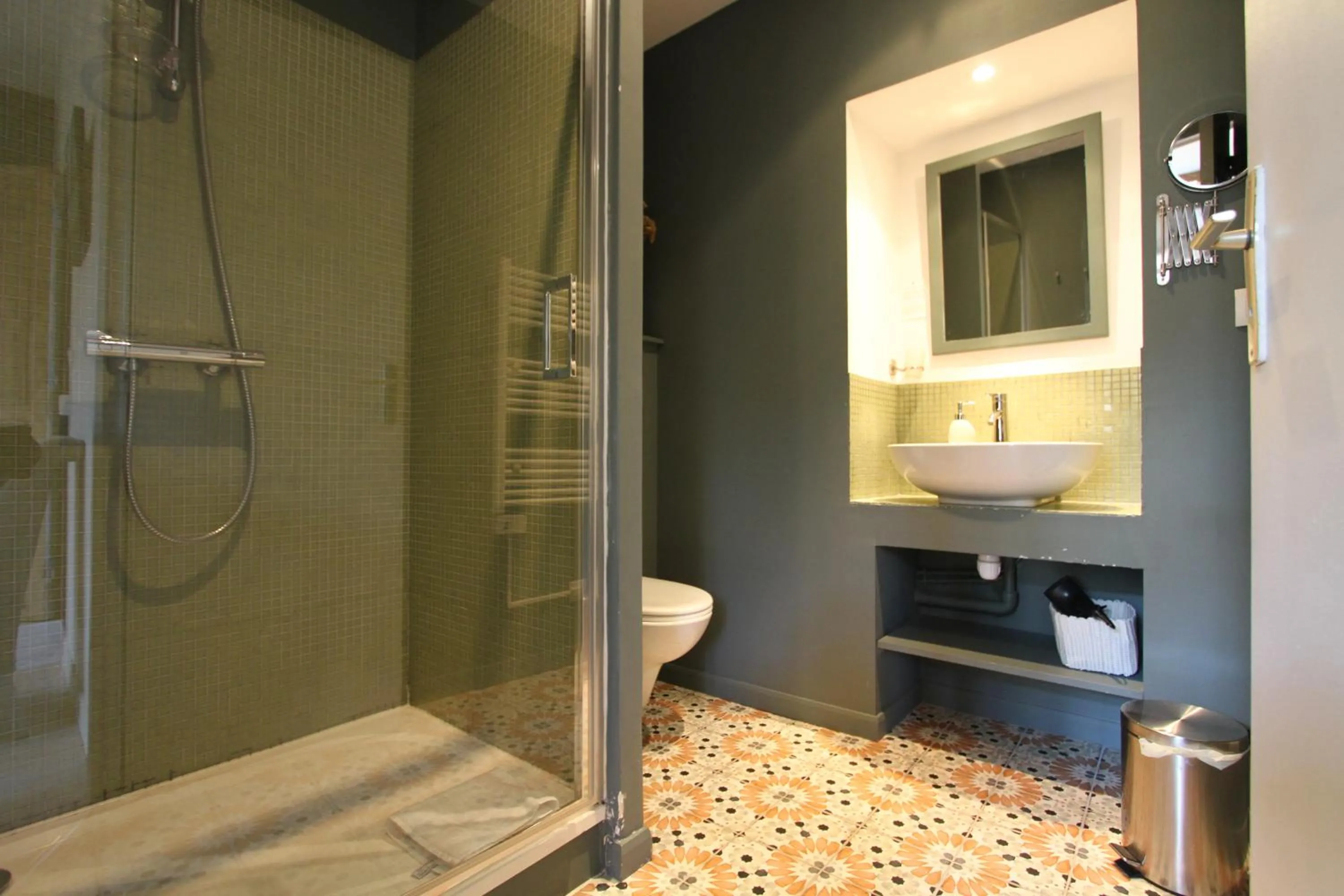 Bathroom in La Haute Flourie - bed and breakfast -chambres d'hôtes
