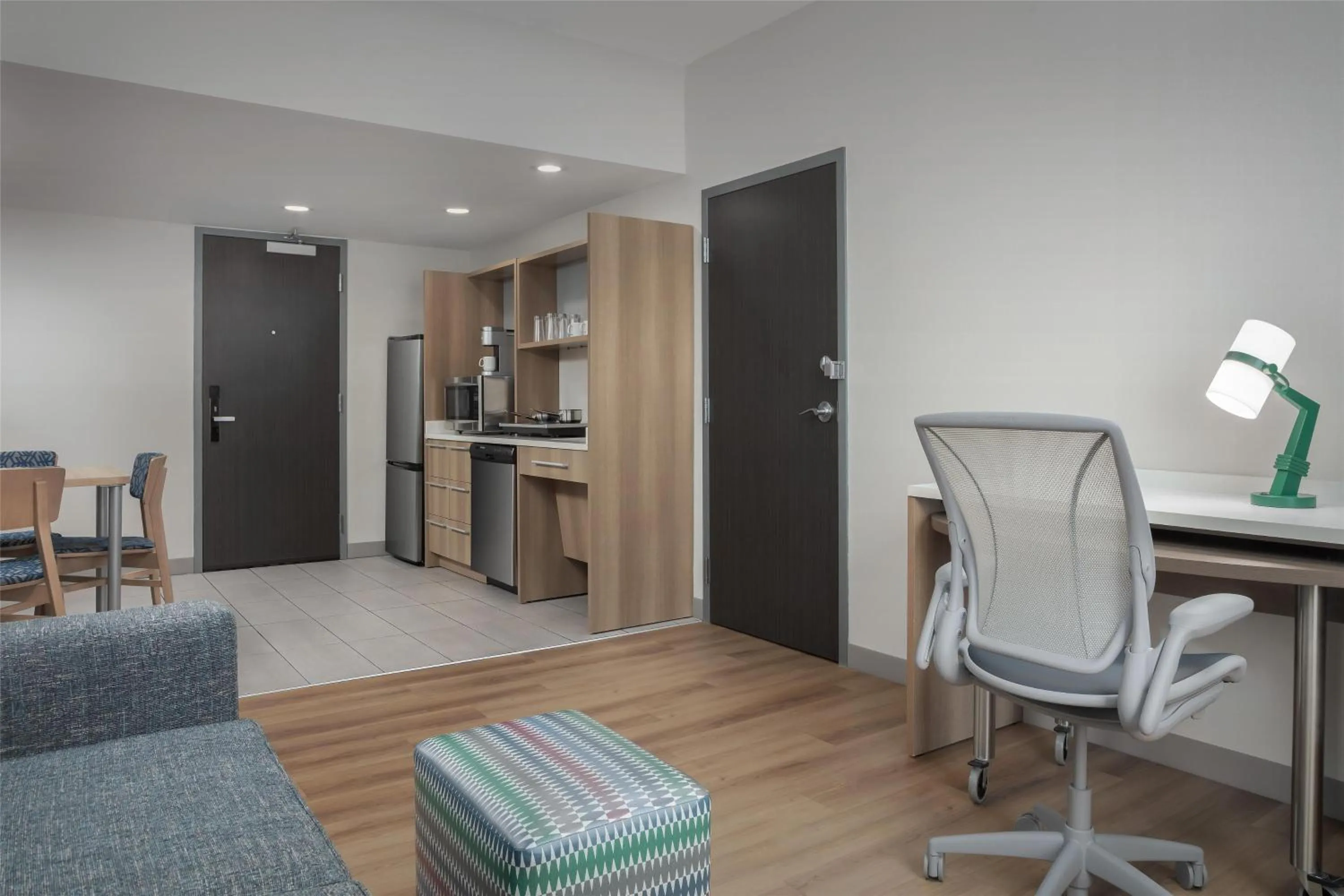 Kitchen or kitchenette in Home2 Suites By Hilton Las Cruces