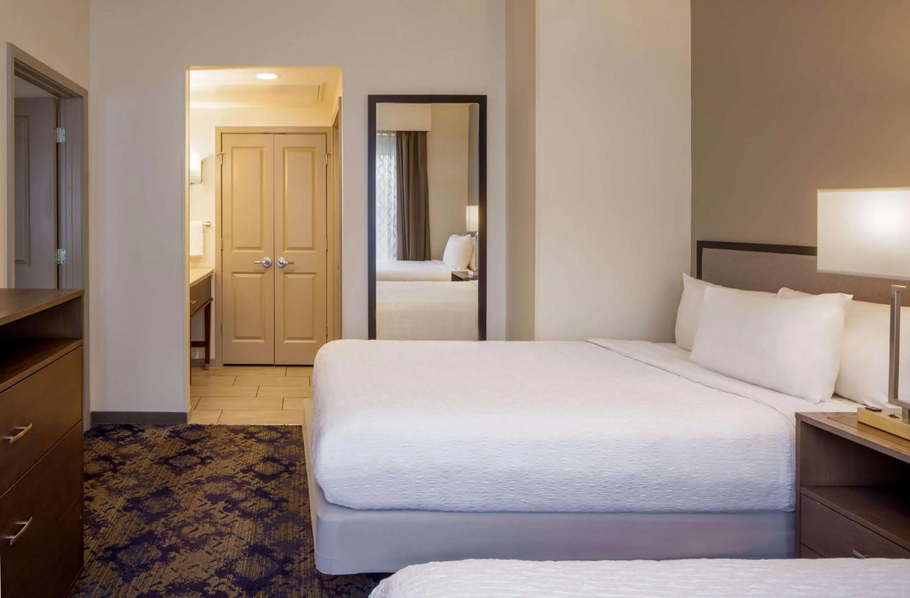 Bed in Homewood Suites By Hilton New Orleans French Quarter