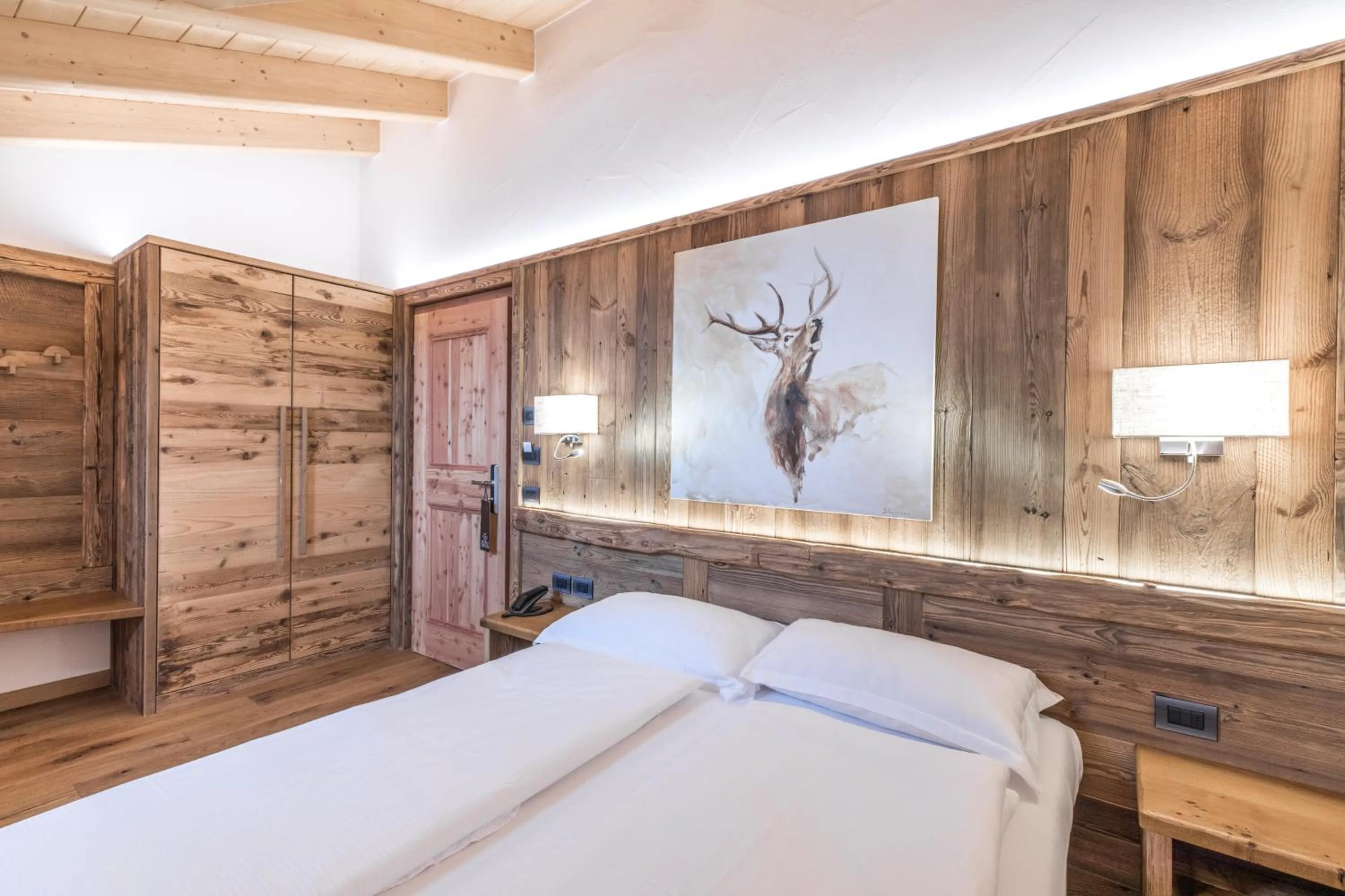 Bed in Garni Maso San Michele