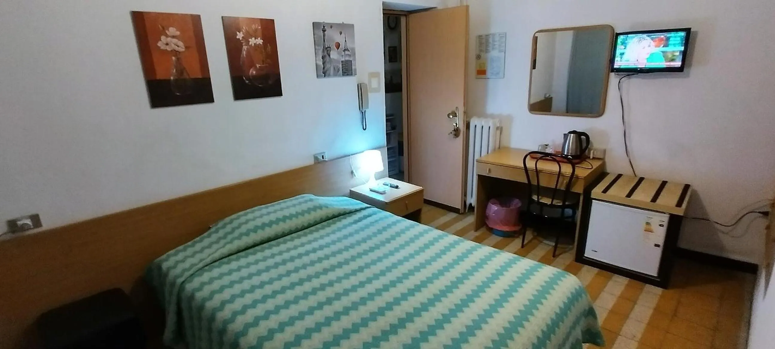 Bedroom, Bed in Hotel Major