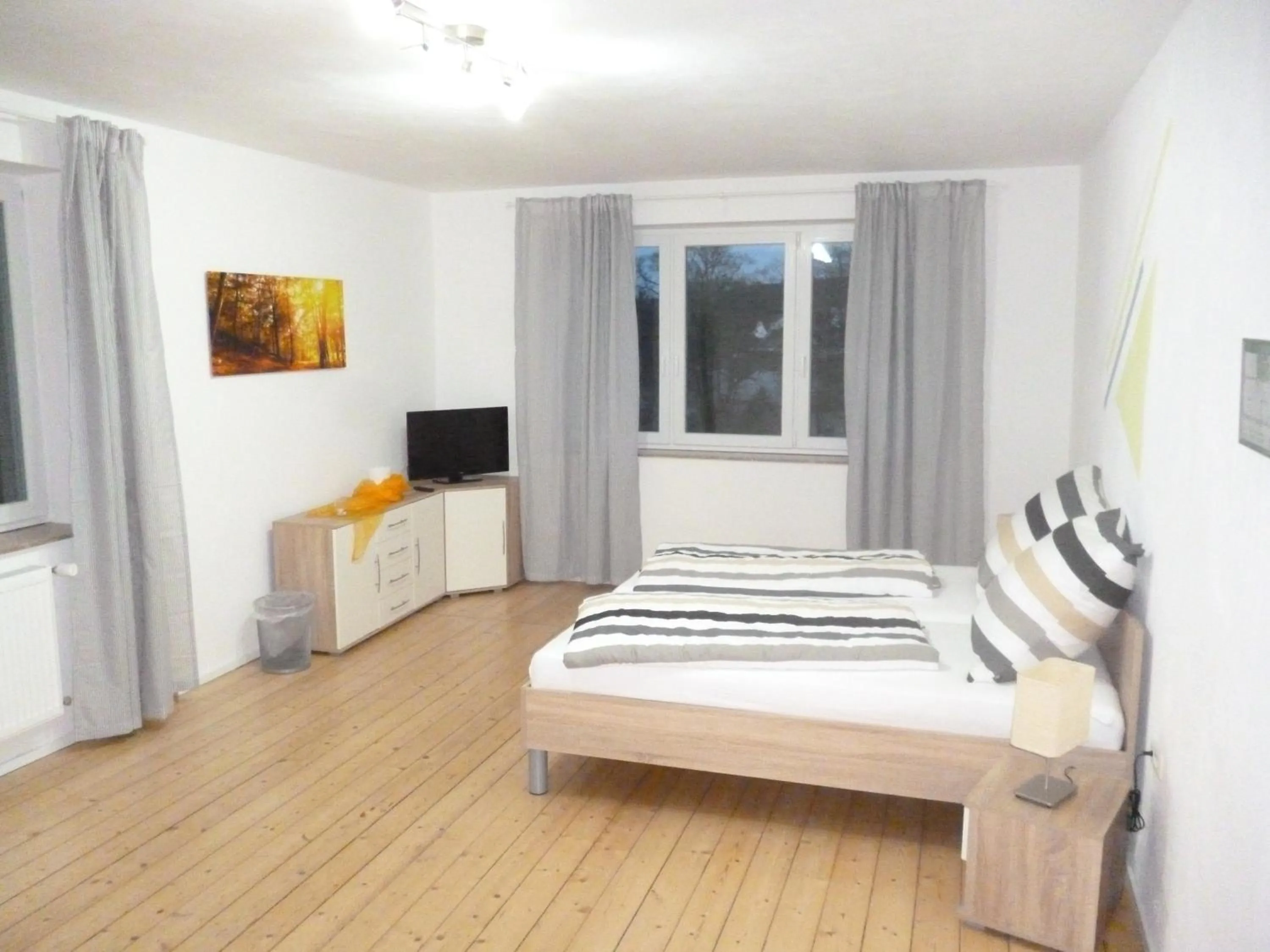 Photo of the whole room, Bed in Gästehaus Laßbruch