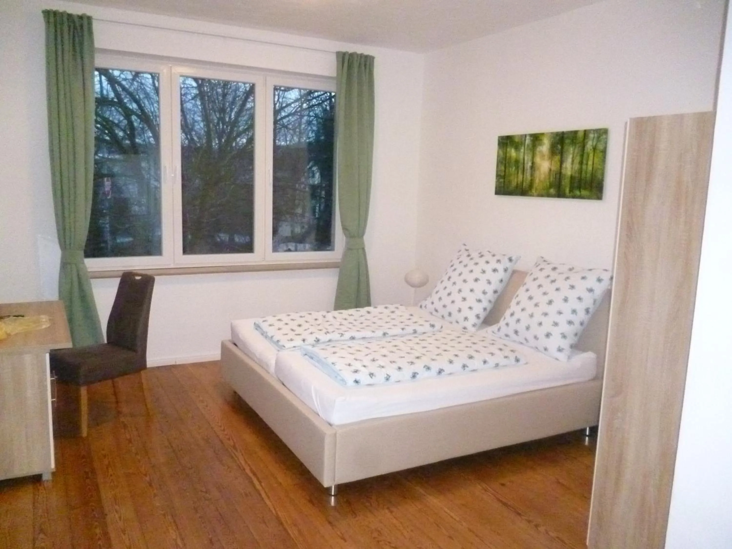 Photo of the whole room, Bed in Gästehaus Laßbruch