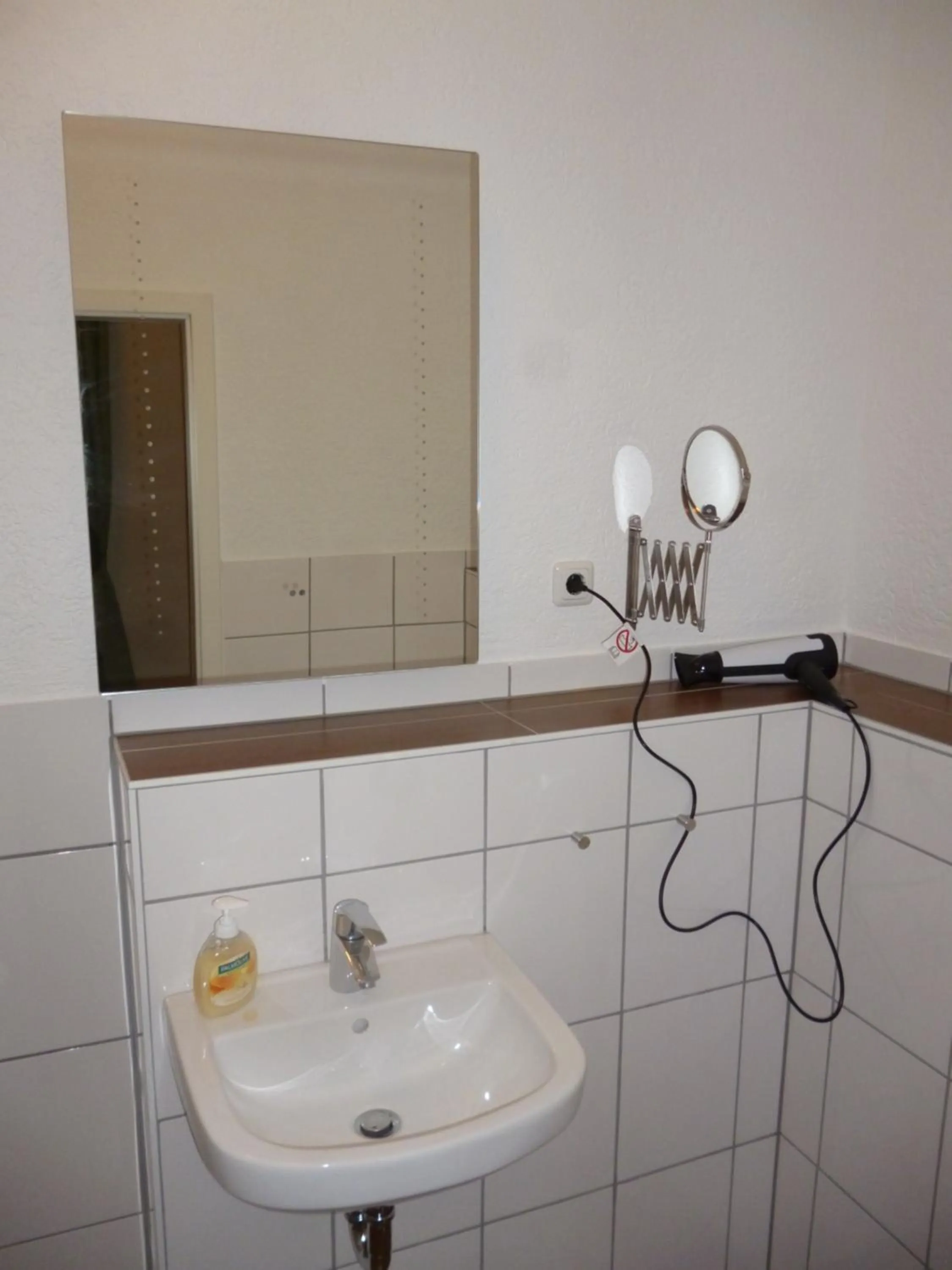 Bathroom in Gästehaus Laßbruch