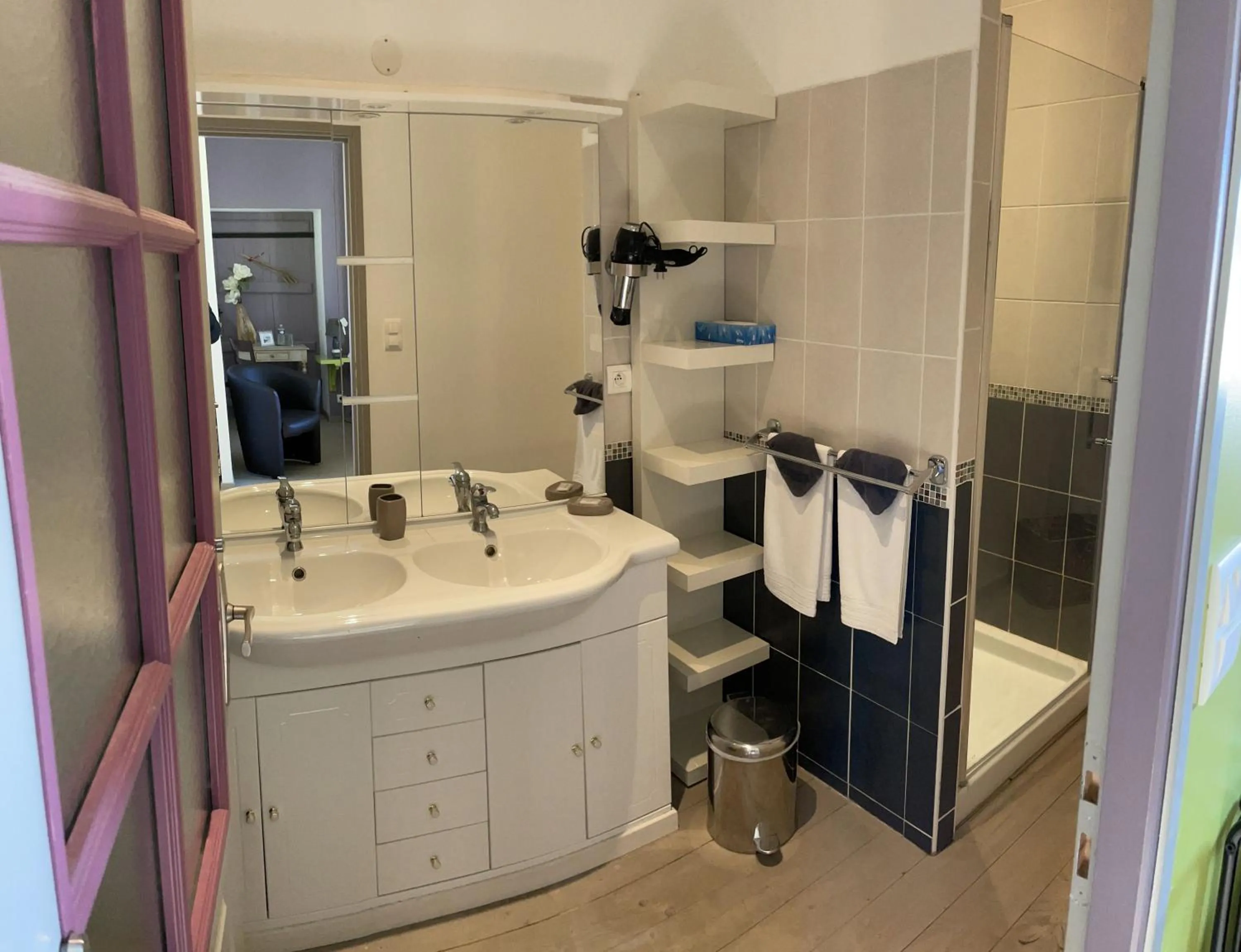 Bathroom in Le Logis d'ANTIGNY