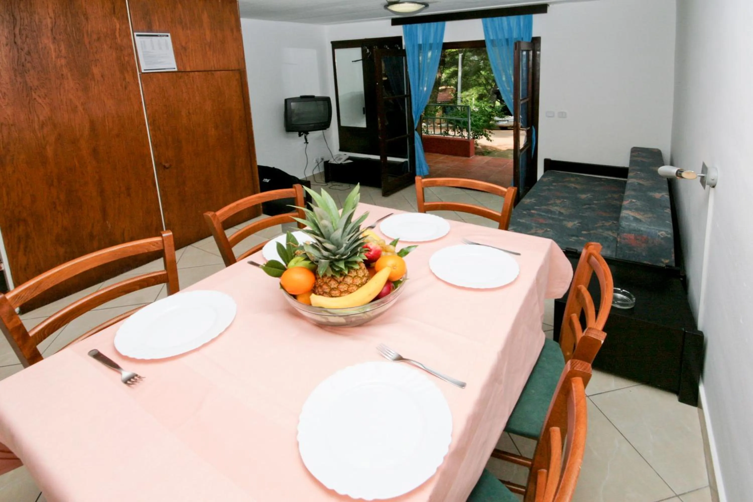 Dining area in Apartments Kanegra Plava Laguna