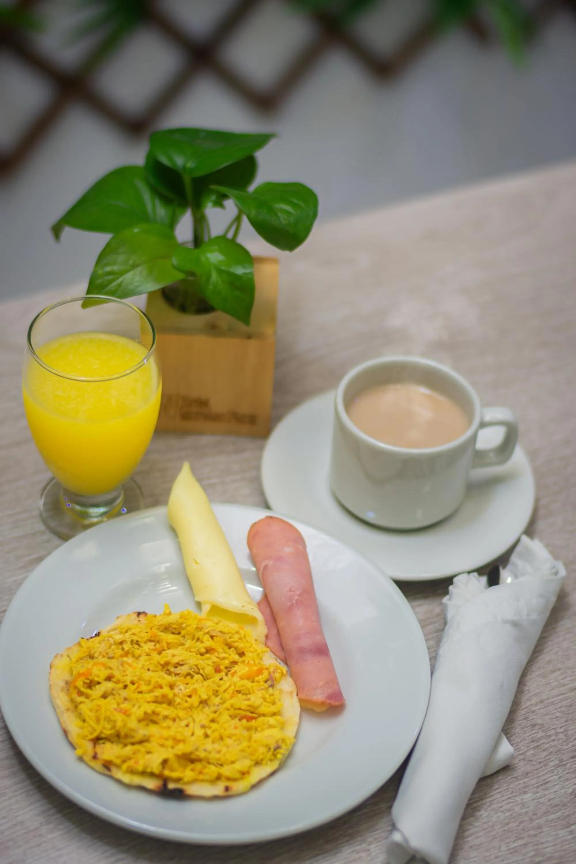 Breakfast in Hotel Laureles Plaza
