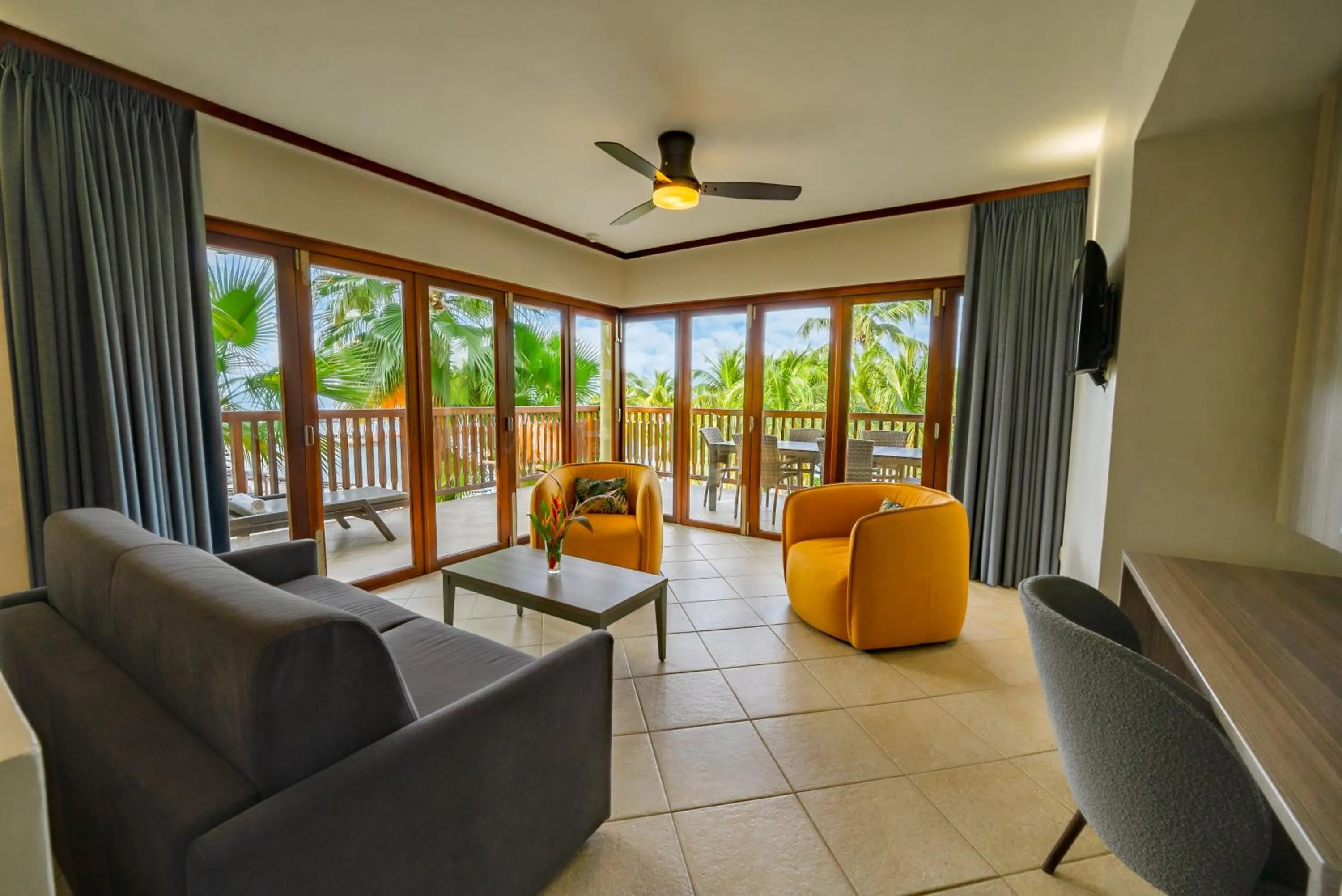 Living room in LionsDive Beach Resort