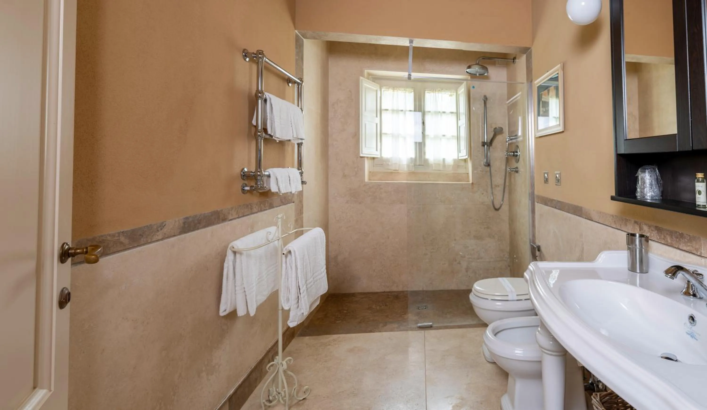 Shower in B&B Borgo di Pratavecchie