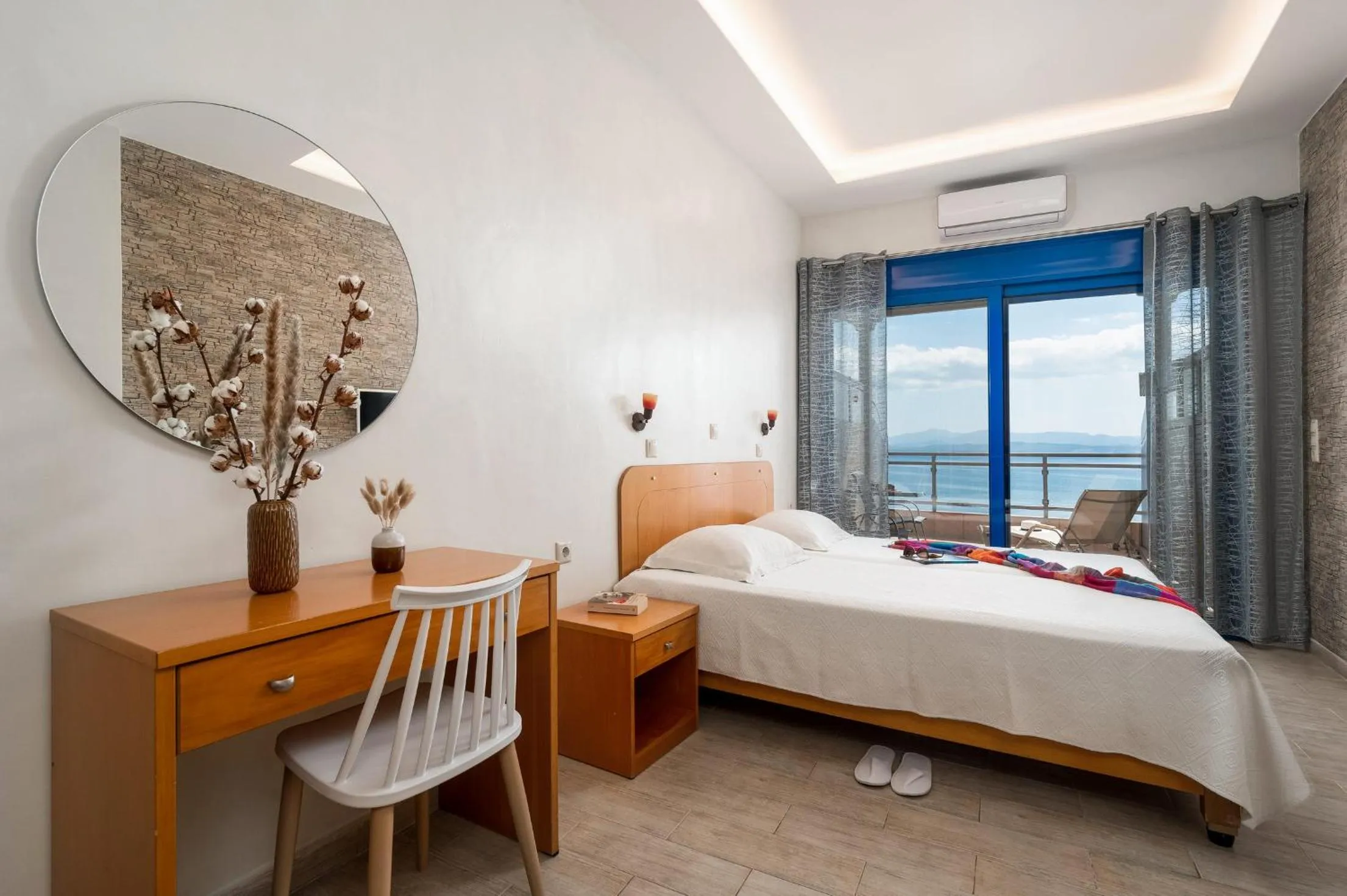 Bedroom, Bed in Minos Boutique Hotel