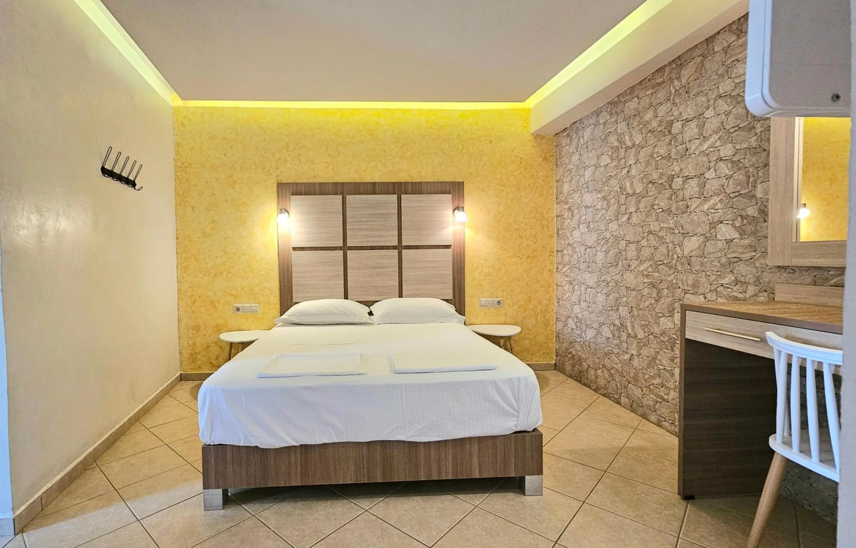 Bedroom, Bed in Minos Boutique Hotel