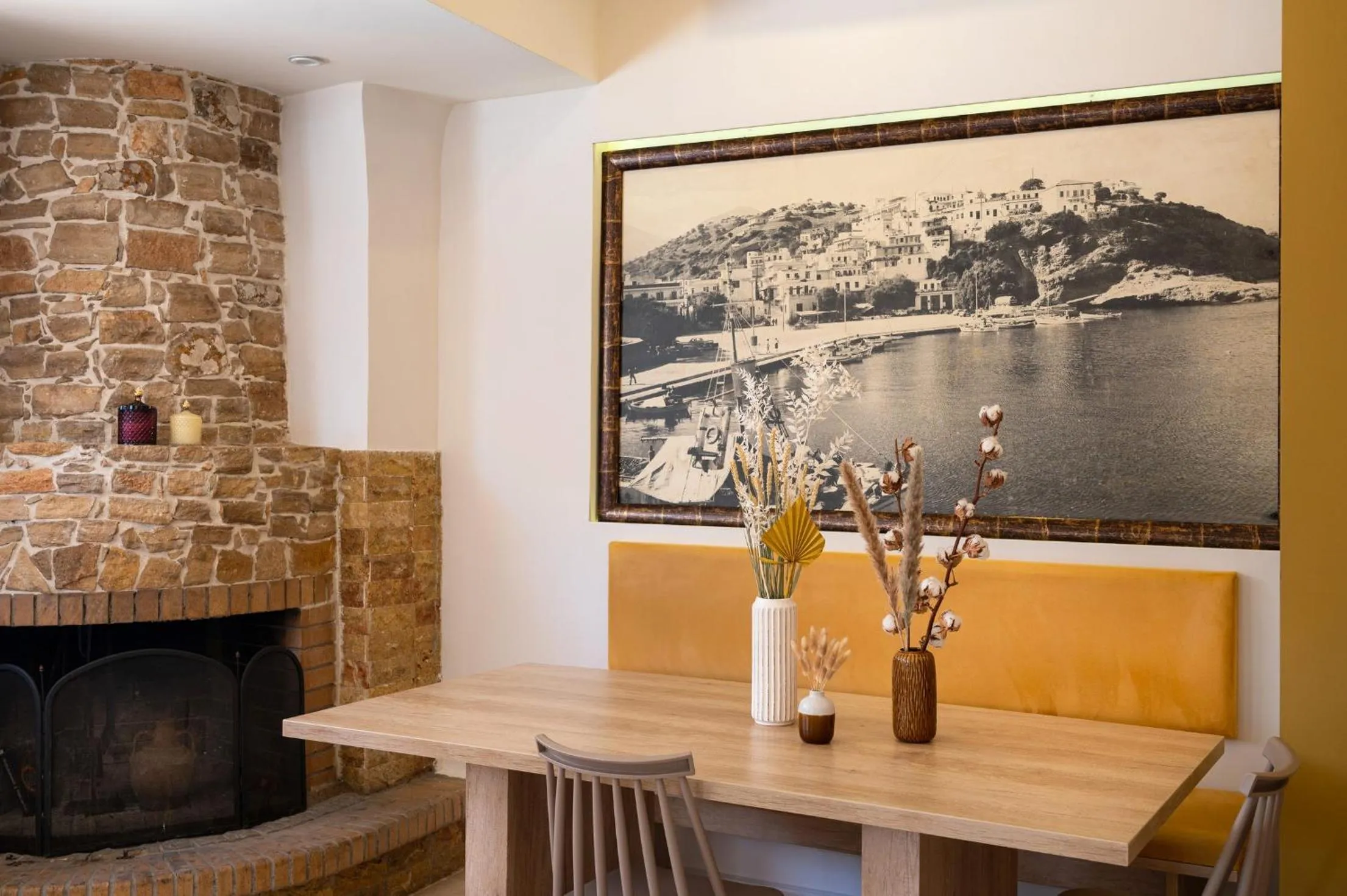 Living room in Minos Boutique Hotel