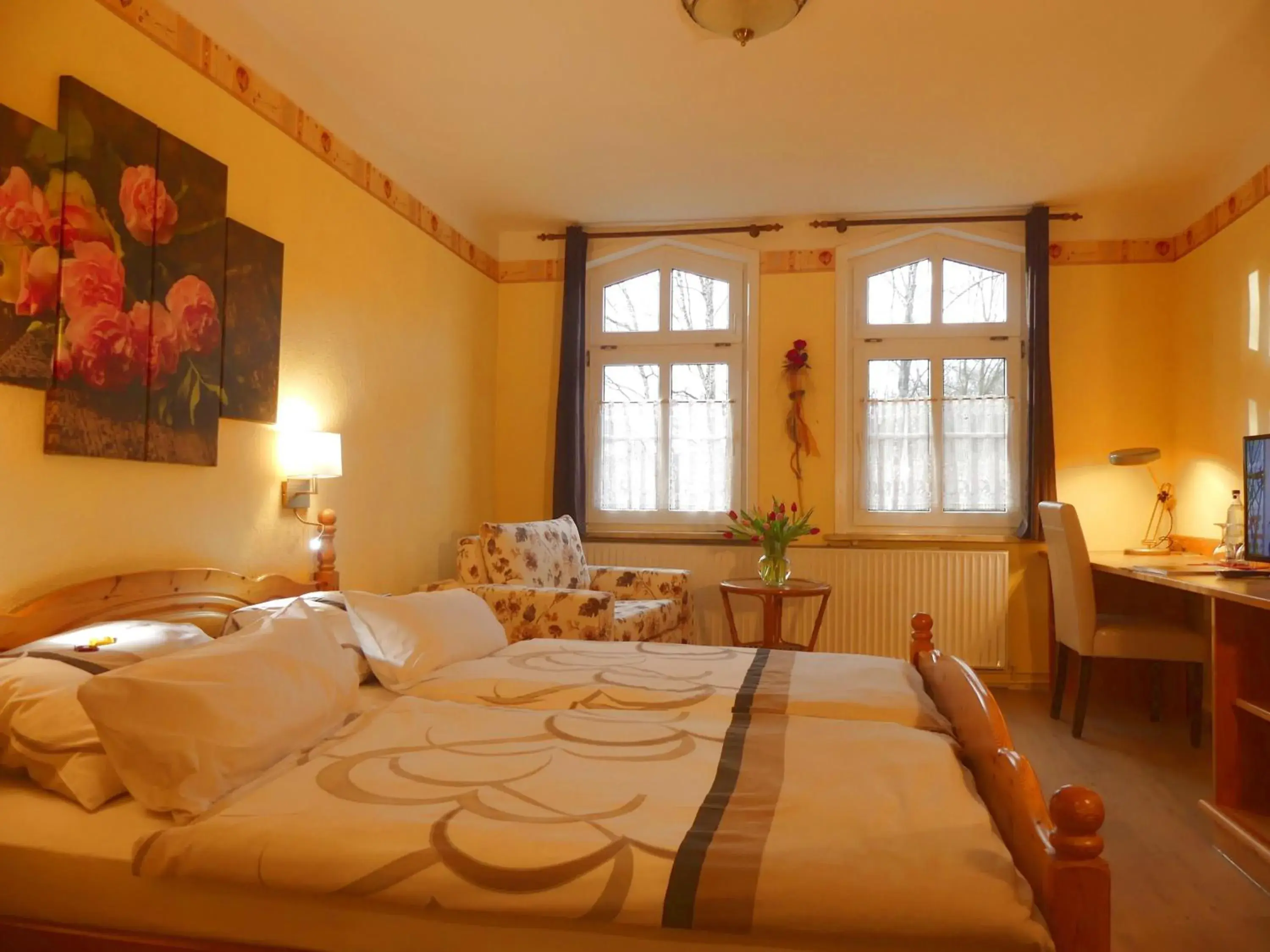 Economy Double Room - single occupancy - Exterior Private Bathroom in Landhotel Sonnenhof im Wendland Economy Double Room - single occupancy - Exterior Private Bathroom in Landhotel Sonnenhof im Wendland