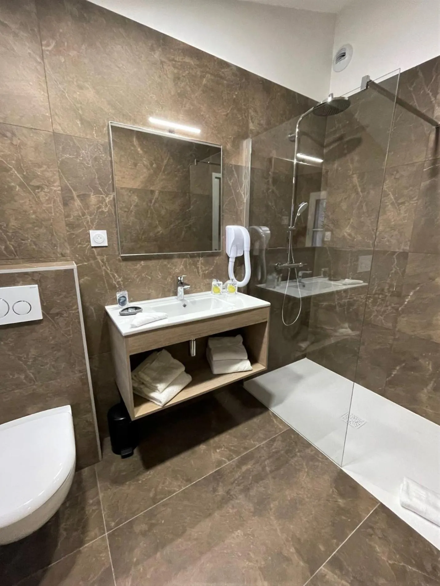 Shower in Le Clos Du GALION - Ile de Ré