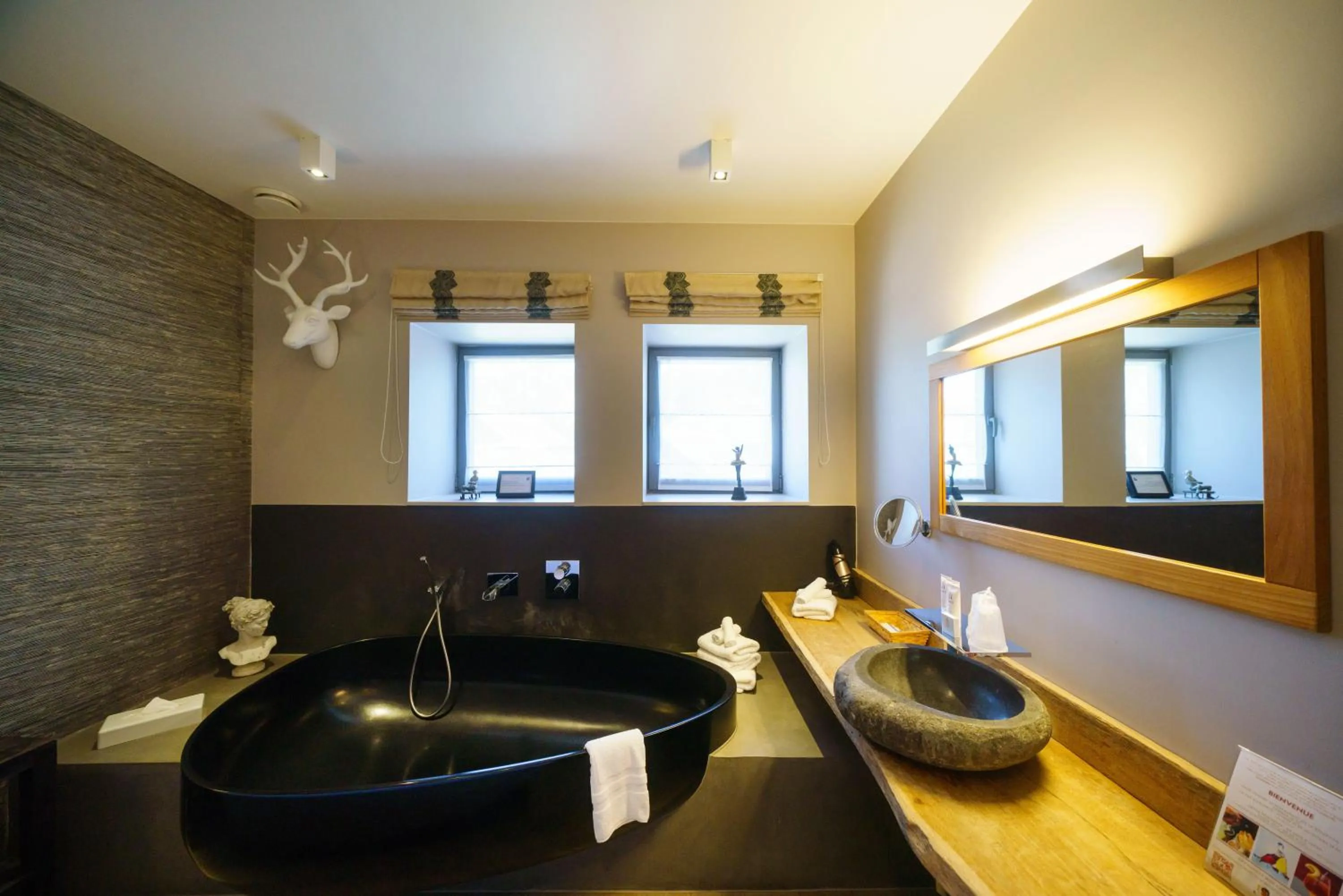 Bathroom in Hotel Saint-Amour