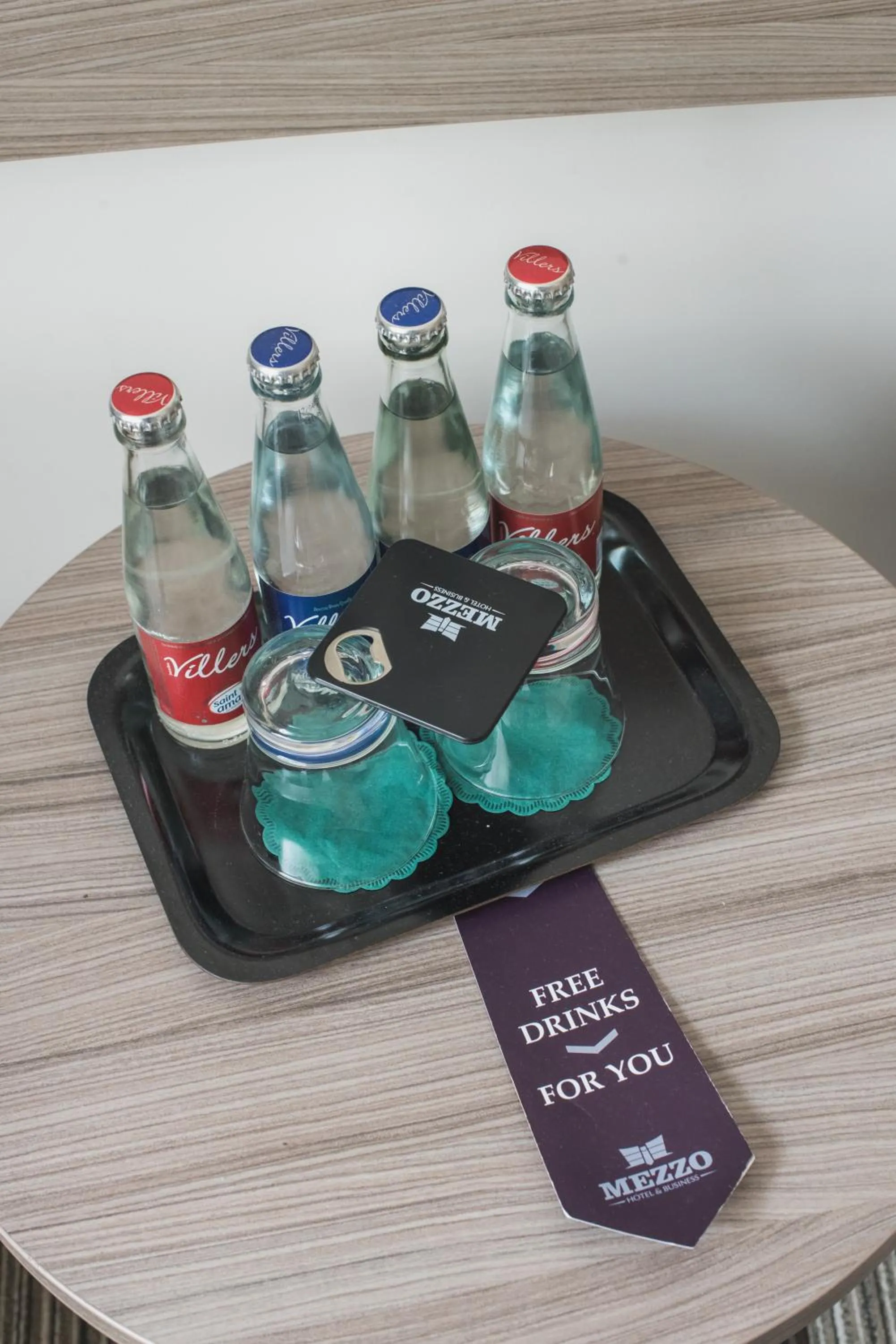 Drinks in Mezzo Hotel & Business