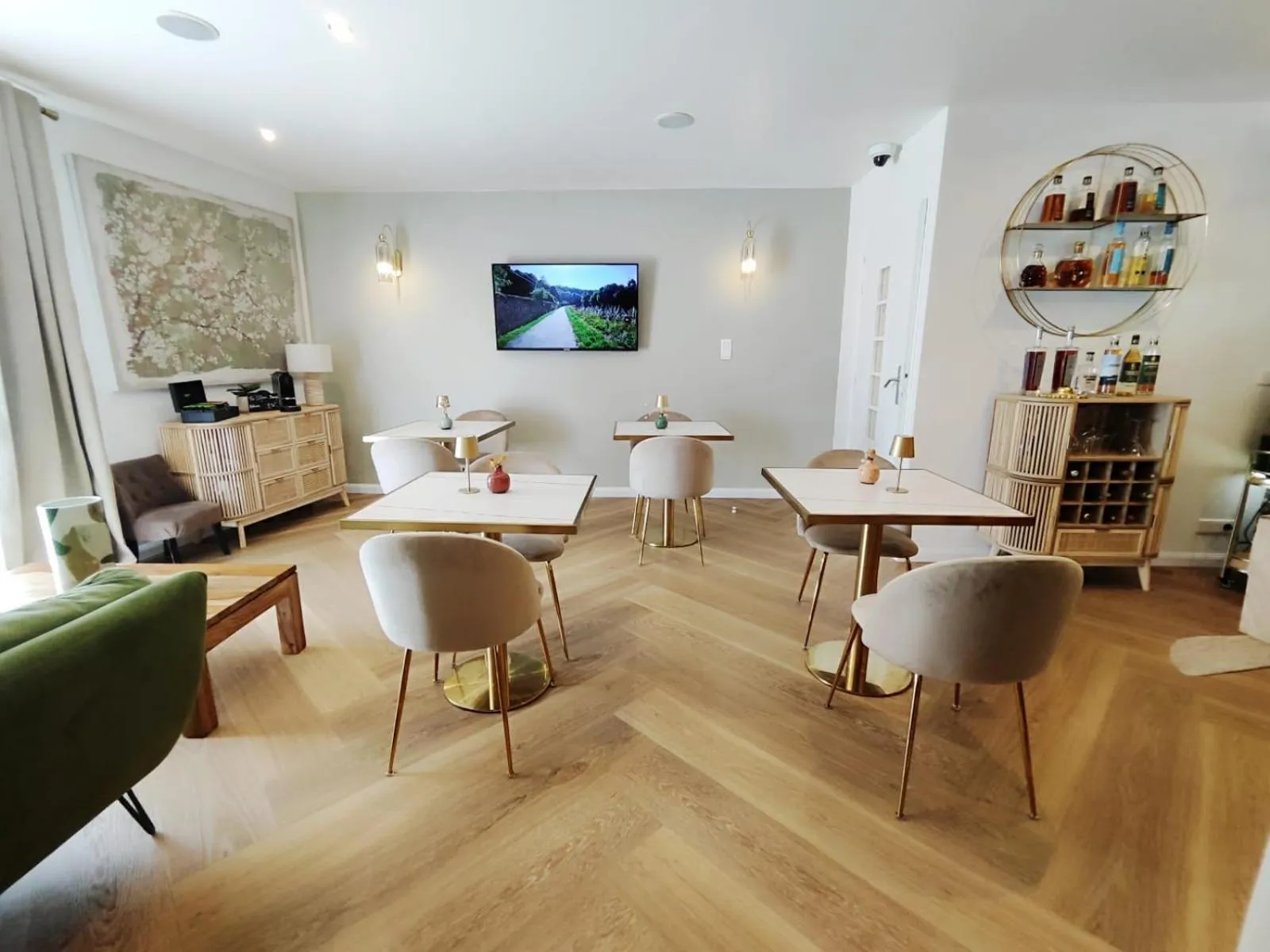Living room in Demeures & Châteaux - Hôtel de la porte Saint-Malo - DINAN