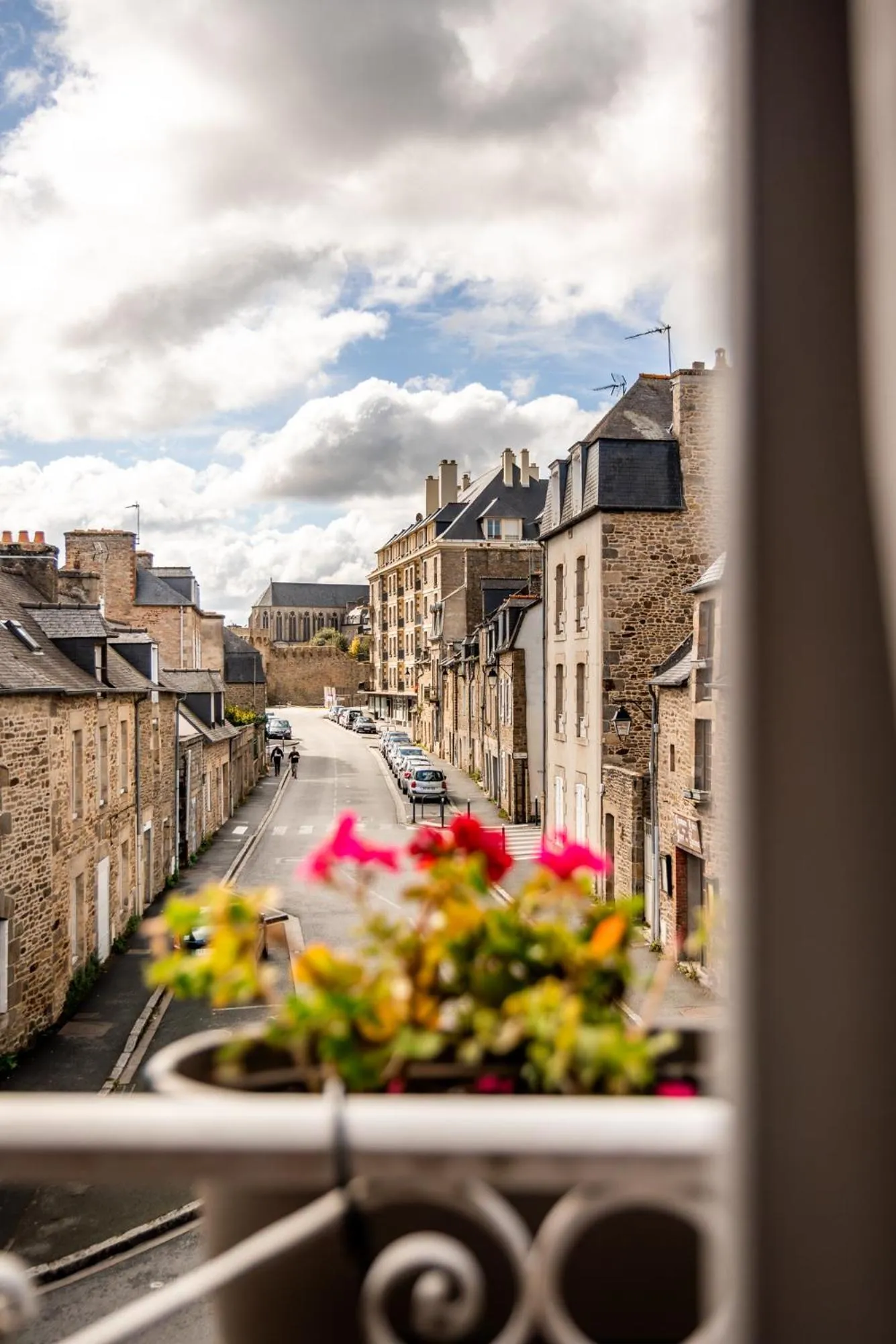 City view in Demeures & Châteaux - Hôtel de la porte Saint-Malo - DINAN