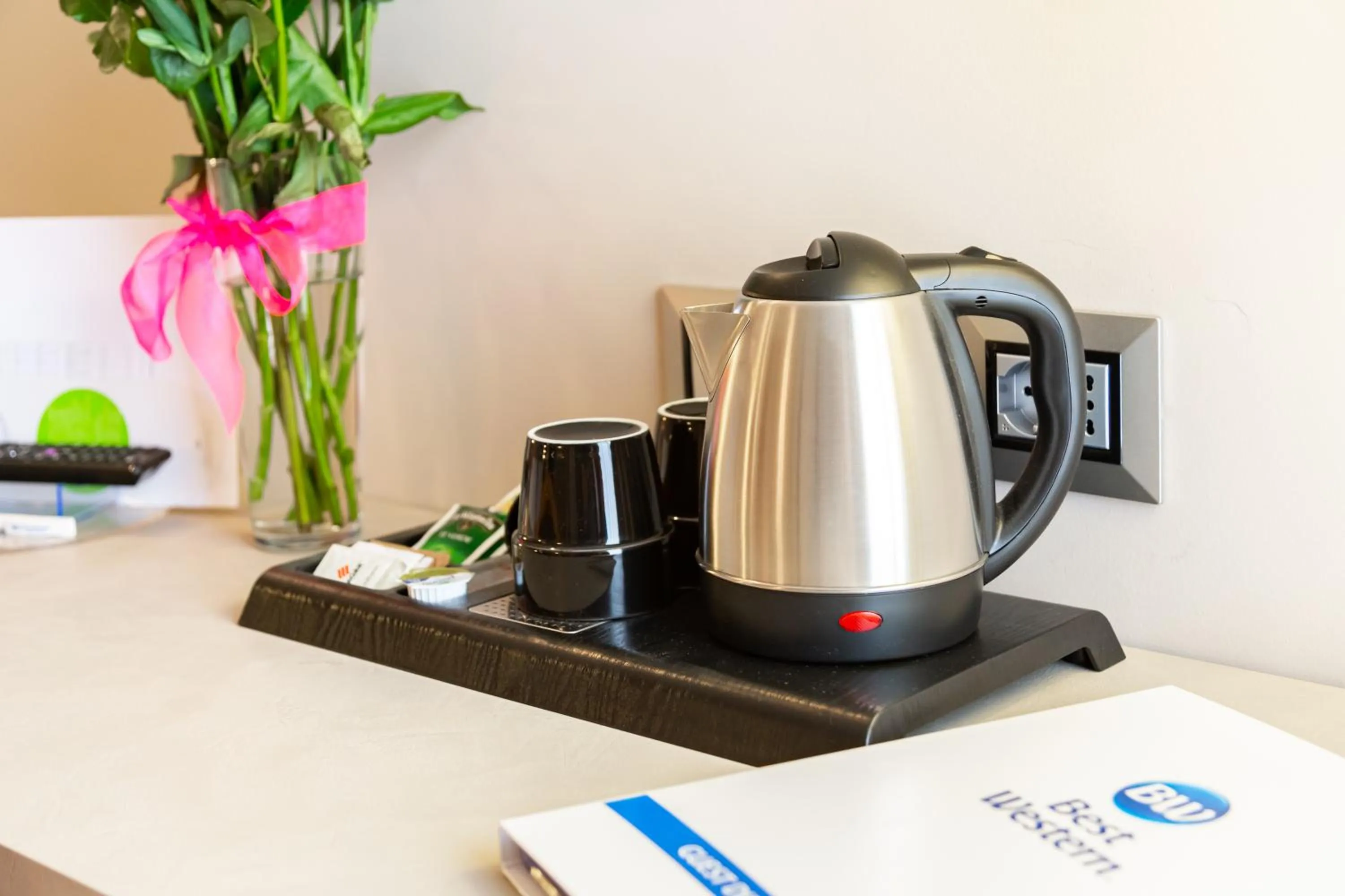 Coffee/tea facilities in Best Western Hotel Imperiale