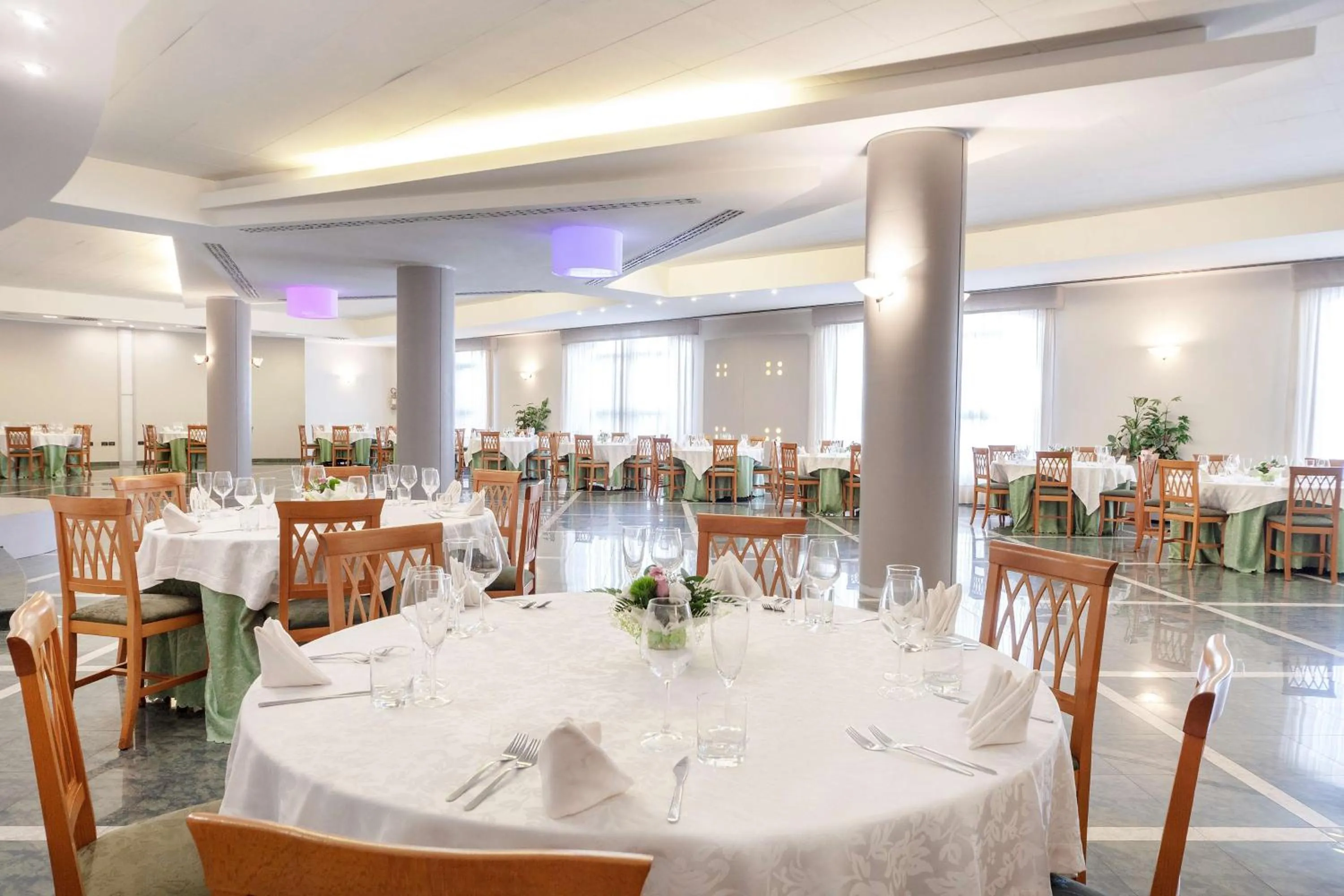 Restaurant/places to eat in Best Western Hotel Imperiale