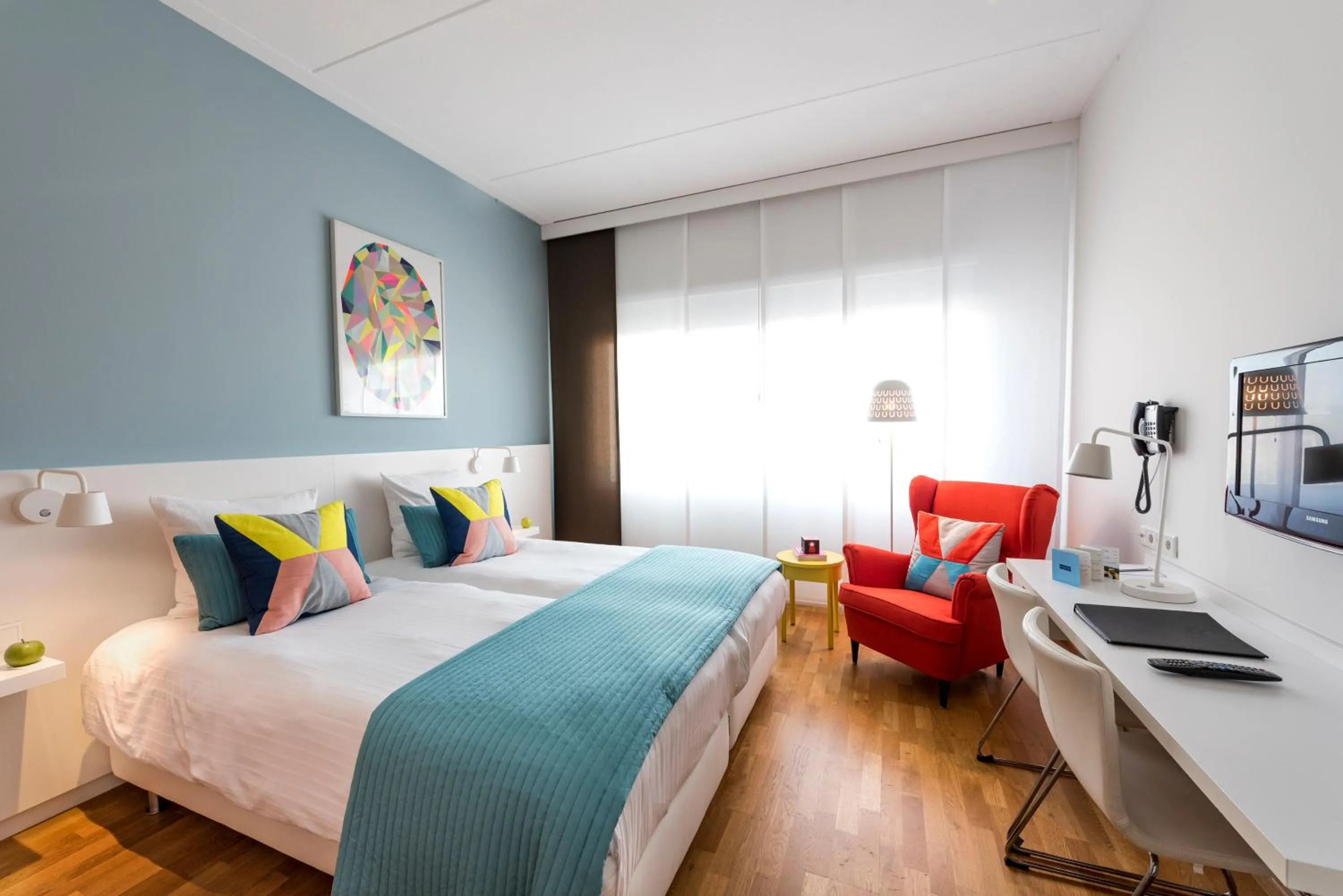 Photo of the whole room, Bed in WestCord Hotel Delft