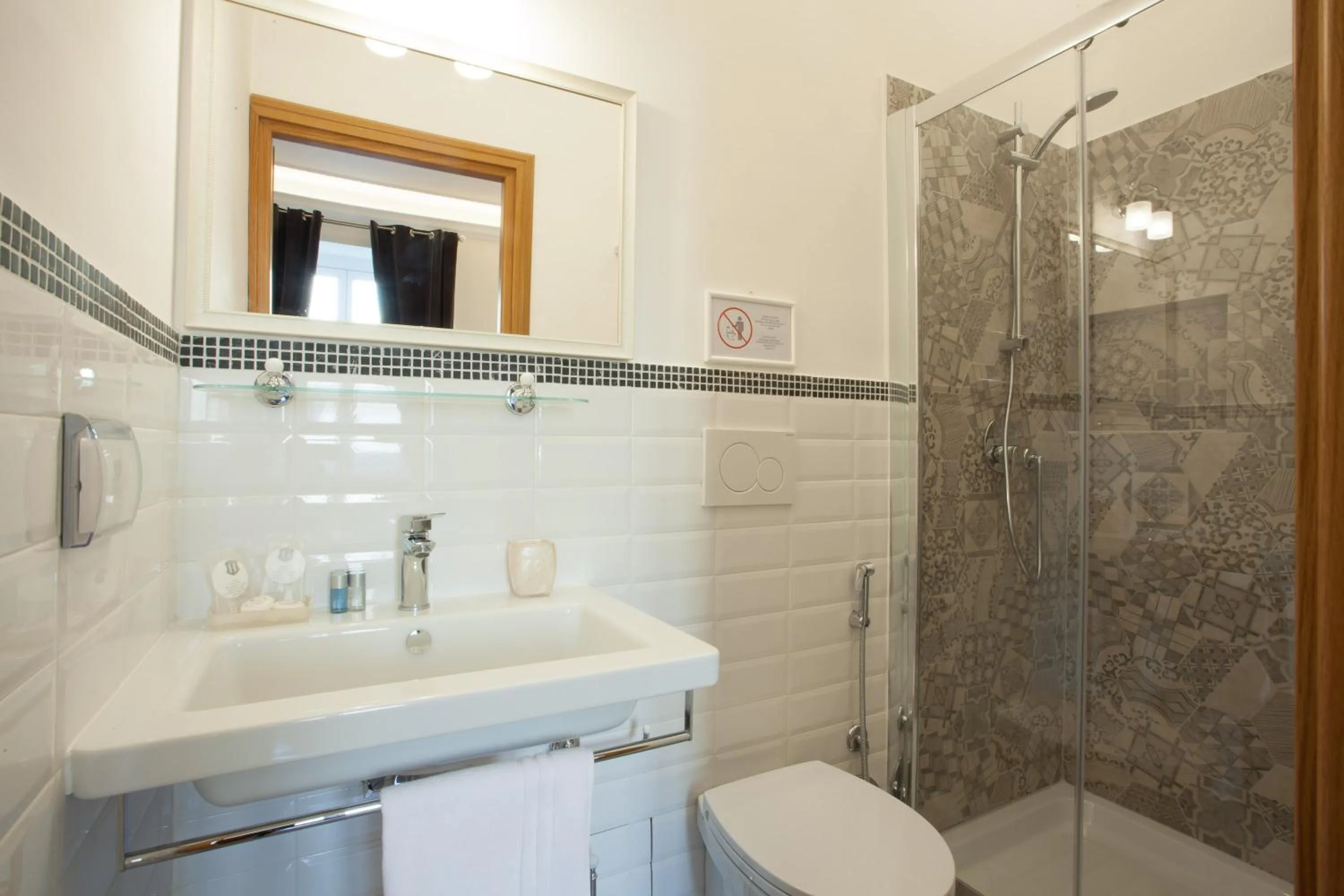 Bathroom in InnsideRome