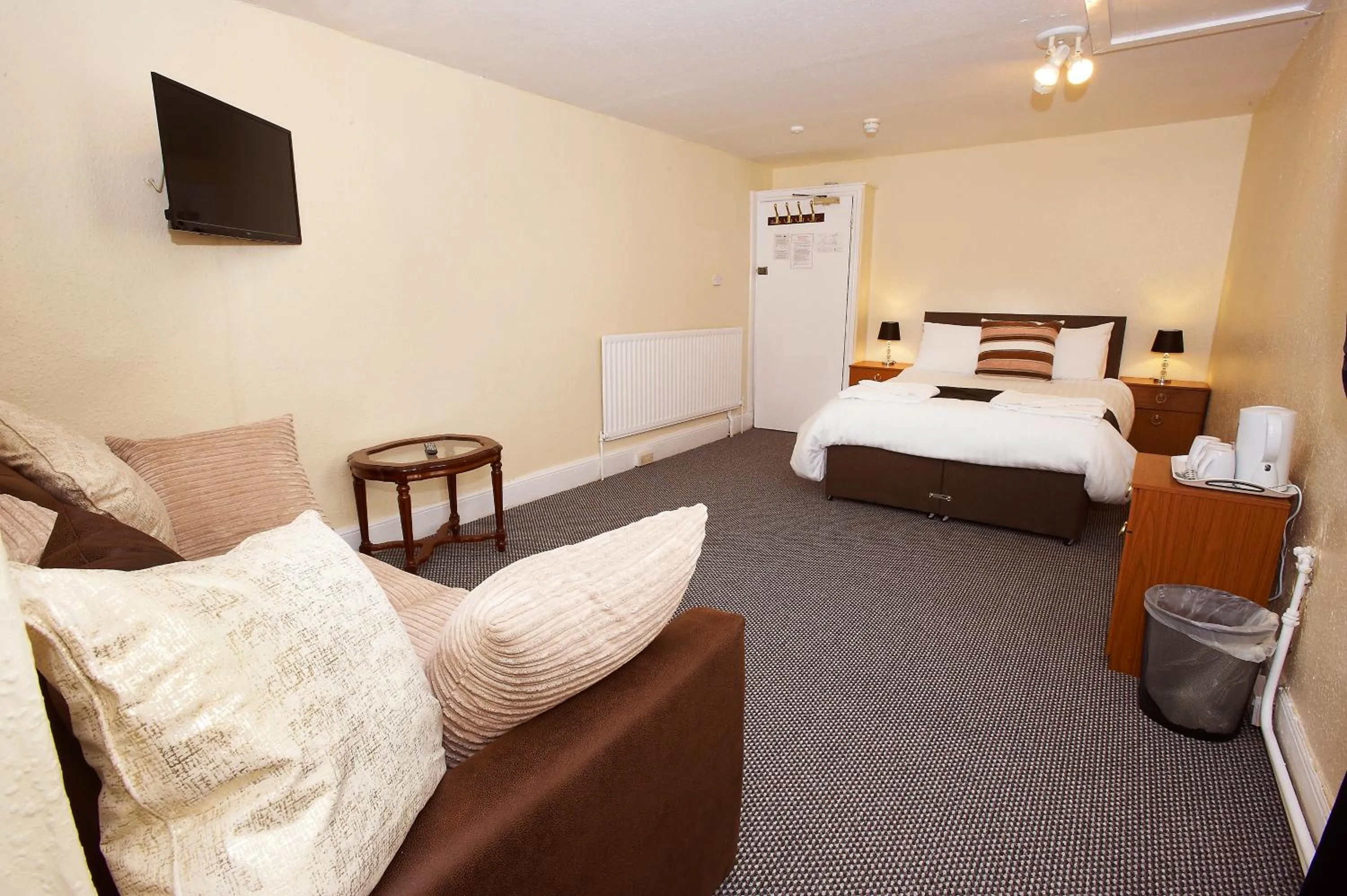 Bed in The Black Swan Inn