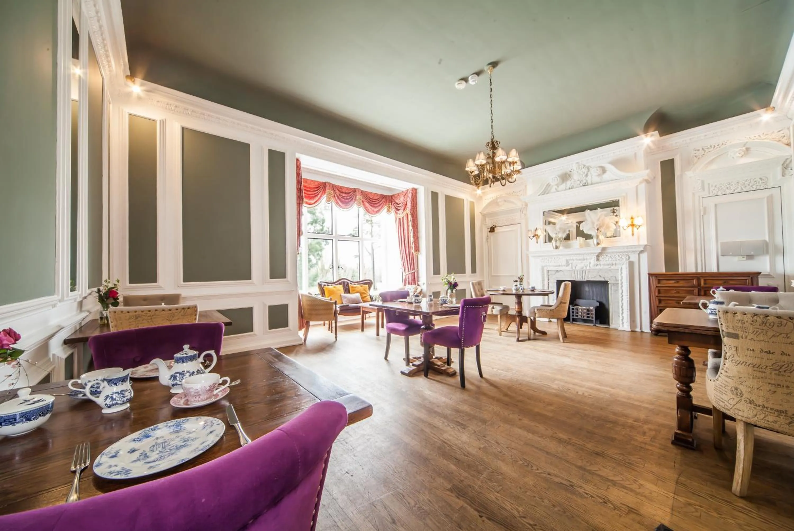 Restaurant/places to eat in The Manor at Bickley