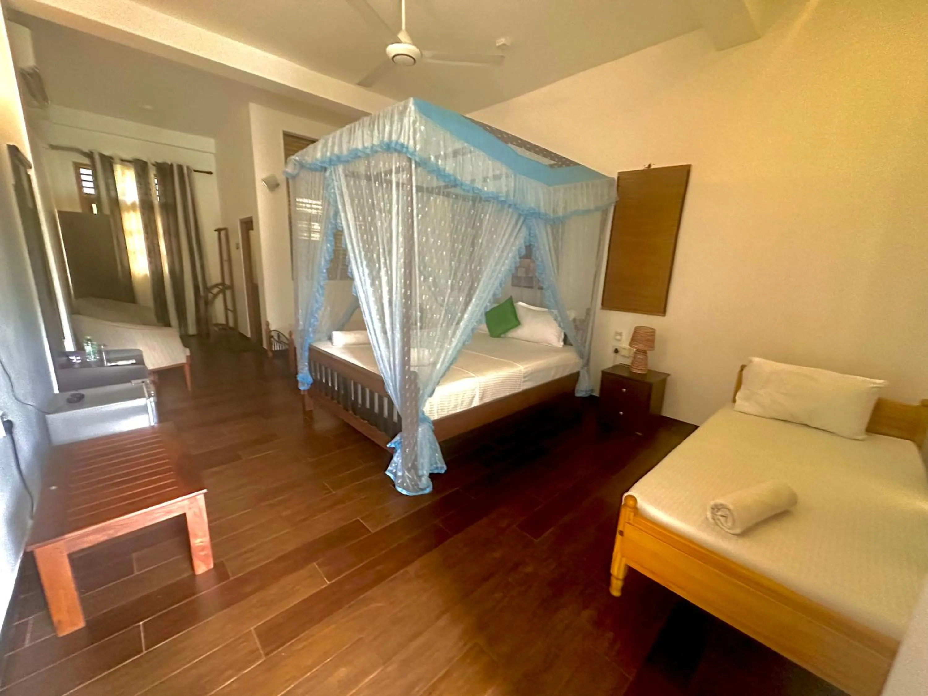 Bed in St CLAIRE'S GREEN Negombo Hotel & Hostels